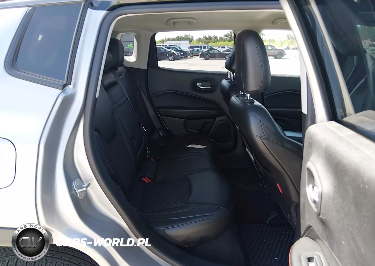2018 Jeep Compass Trailhawk 4X4 VIN:3C4NJDDB5JT328332 - 8