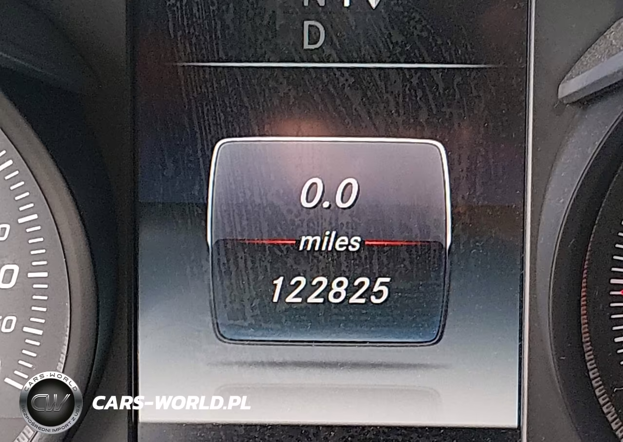 2017 Mercedes-Benz C 300 4Matic VIN:55SWF4KB0HU219616 - 16