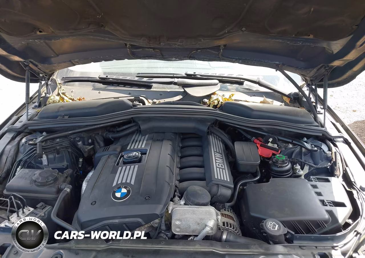 2008 BMW 528Xi VIN:WBANV13518CZ59869 - 10