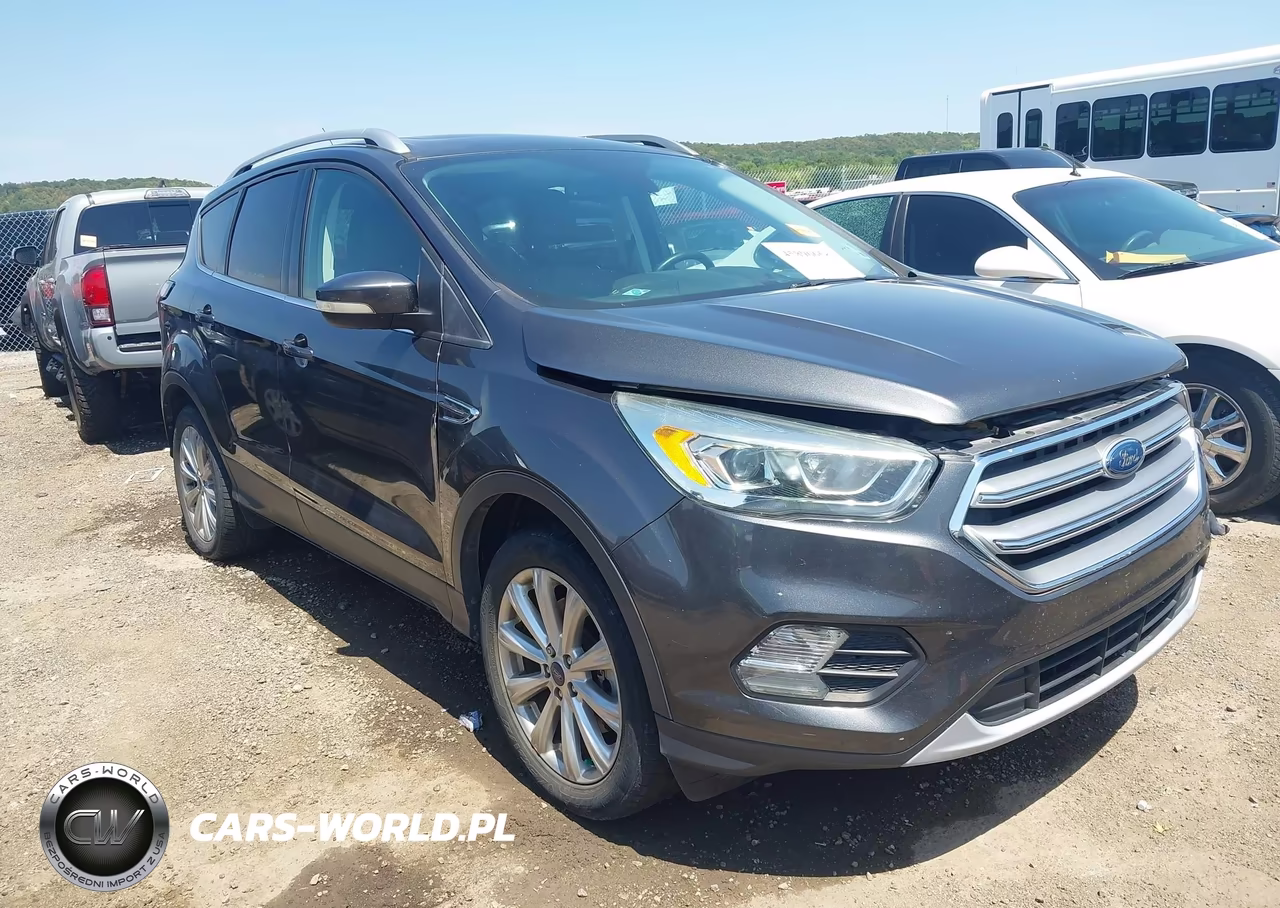 2017 Ford Escape Titanium – zdjęcie 1 z 16