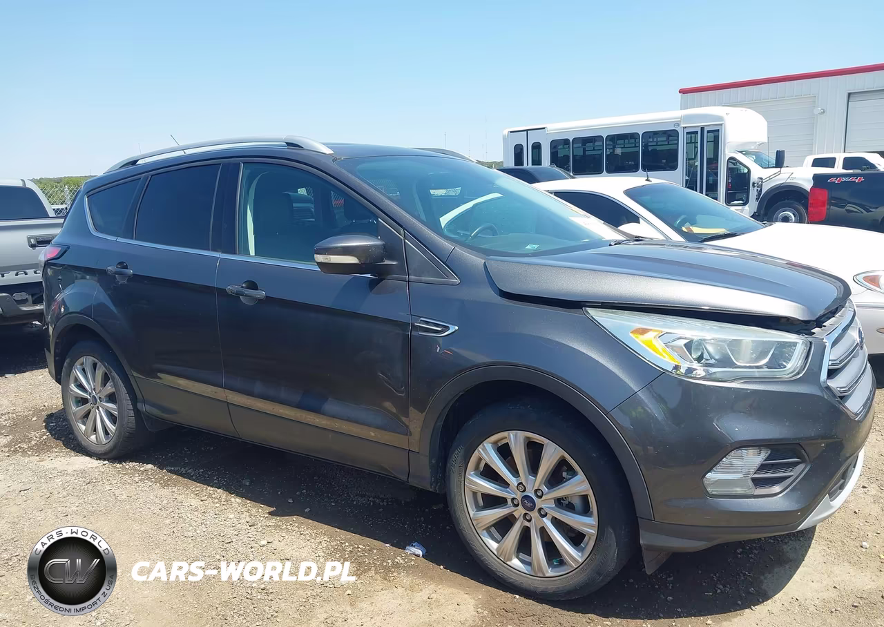 2017 Ford Escape Titanium VIN:1FMCU0J98HUC07072 - 13