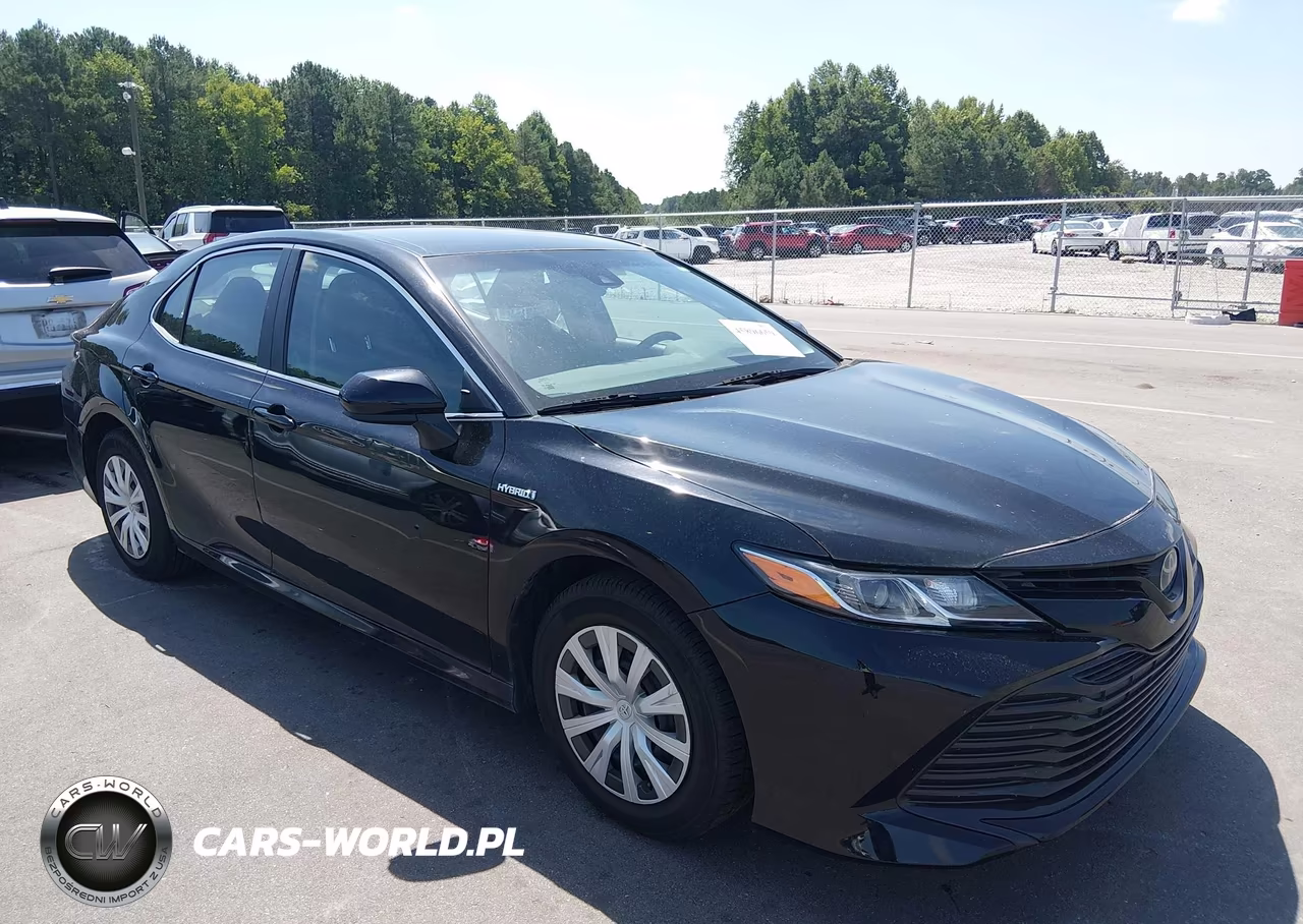 2018 Toyota Camry Hybrid Le – zdjęcie 1 z 19