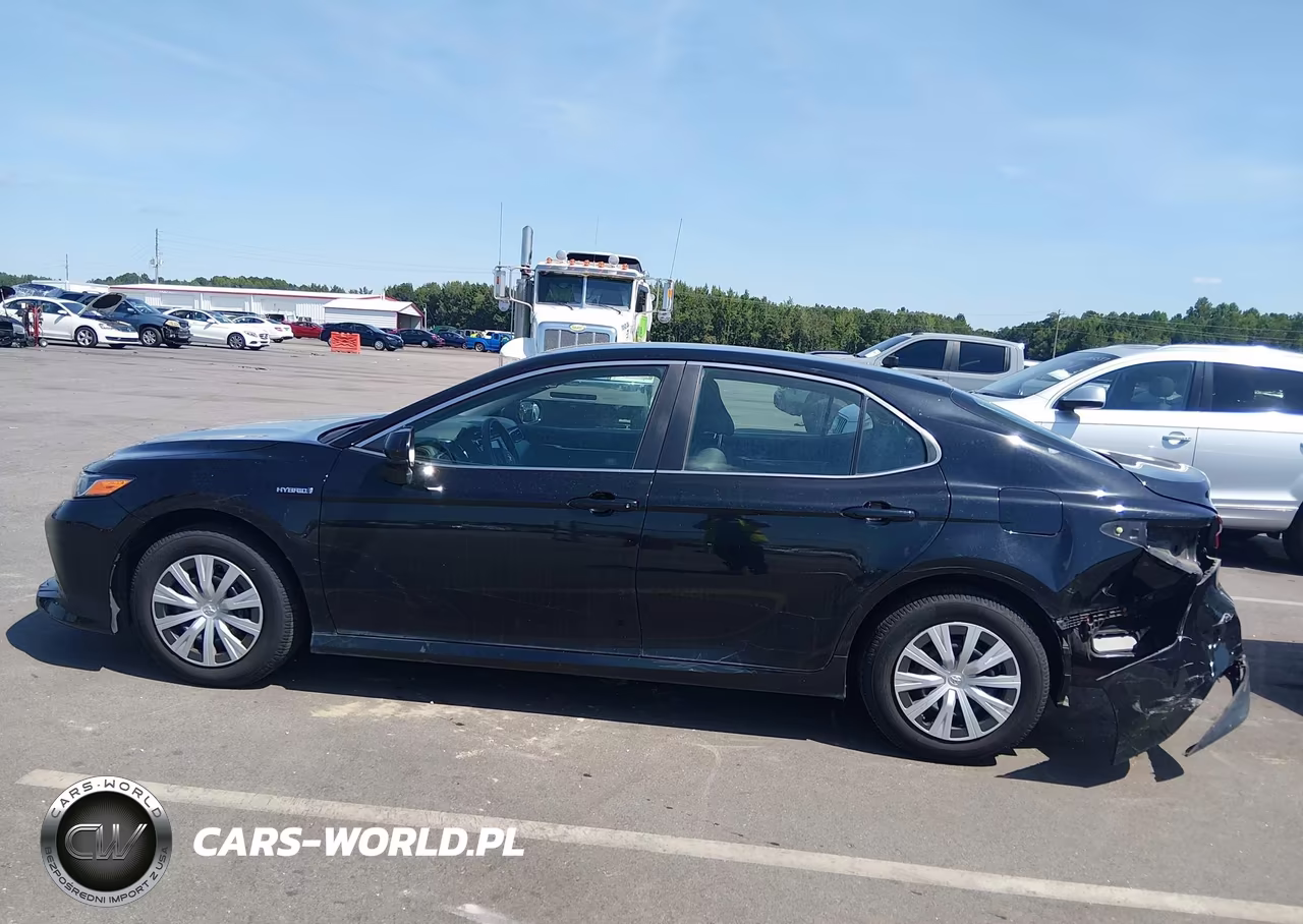 2018 Toyota Camry Hybrid Le VIN:4T1B31HK2JU003547 - 15