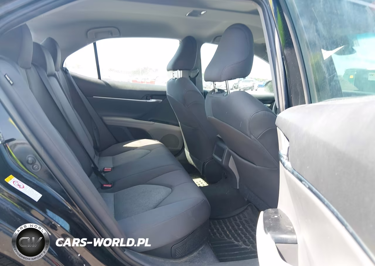 2018 Toyota Camry Hybrid Le VIN:4T1B31HK2JU003547 - 8