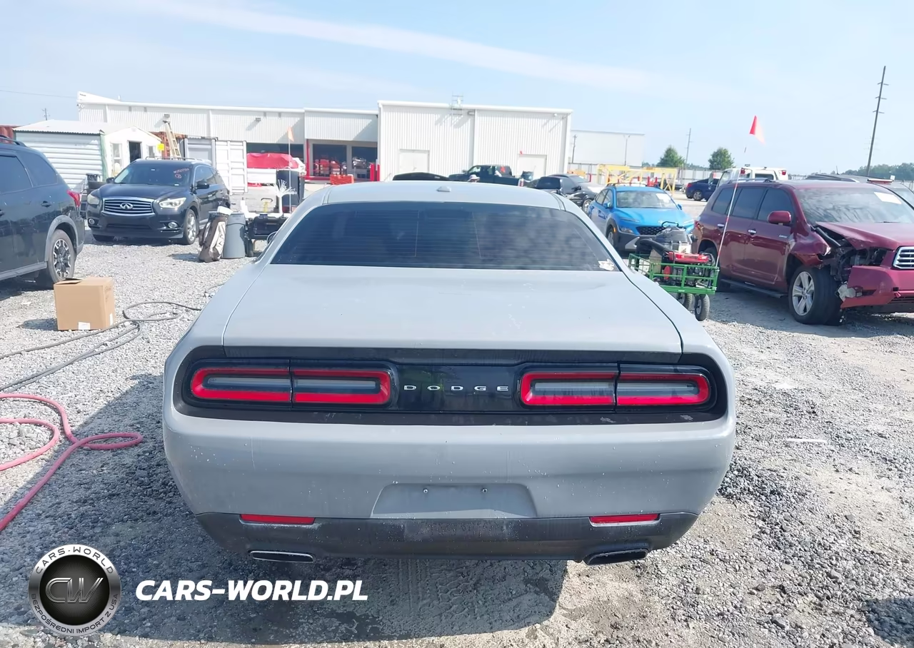 2017 Dodge Challenger Sxt VIN:2C3CDZAG2HH639588 - 16