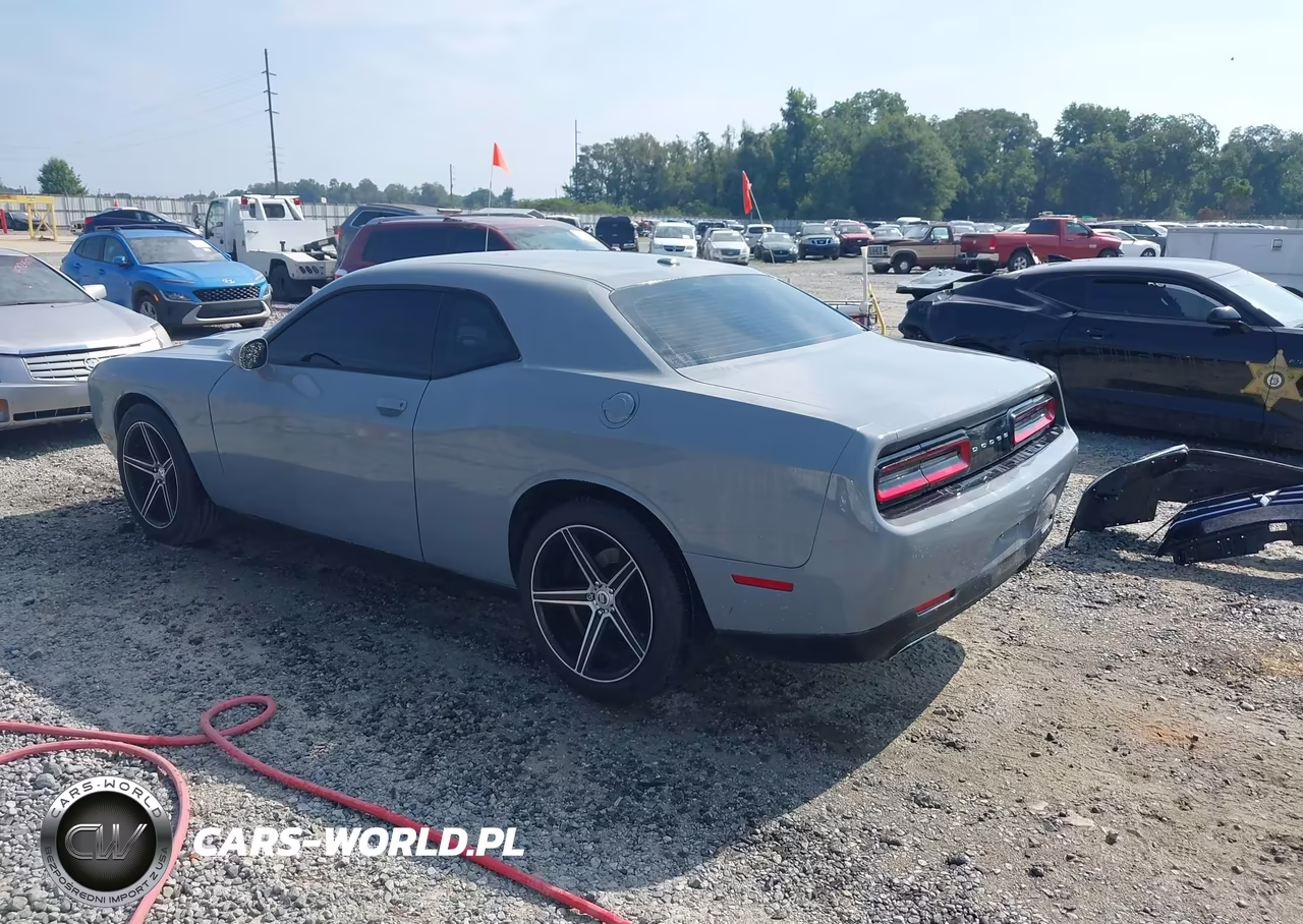 2017 Dodge Challenger Sxt VIN:2C3CDZAG2HH639588 - 3