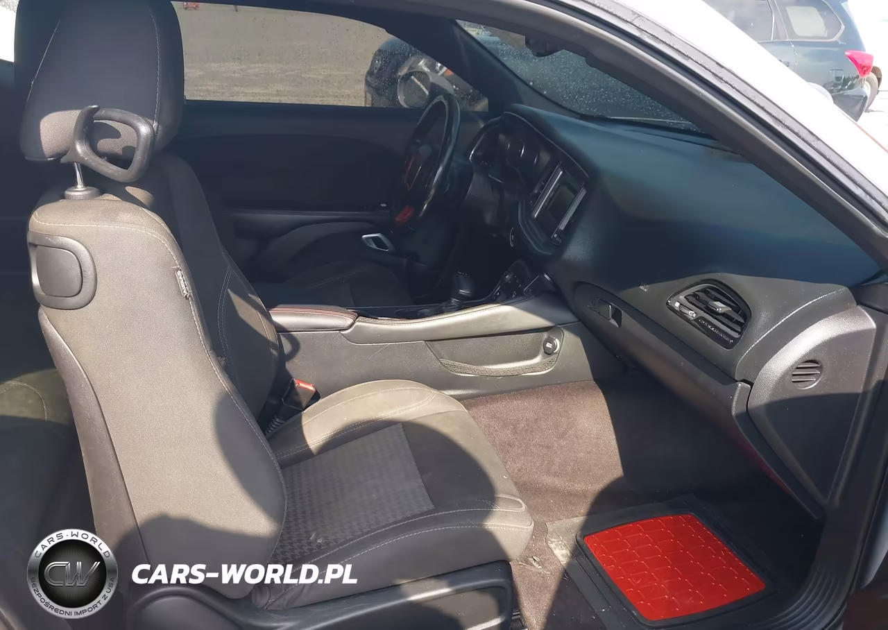 2017 Dodge Challenger Sxt VIN:2C3CDZAG2HH639588 - 5