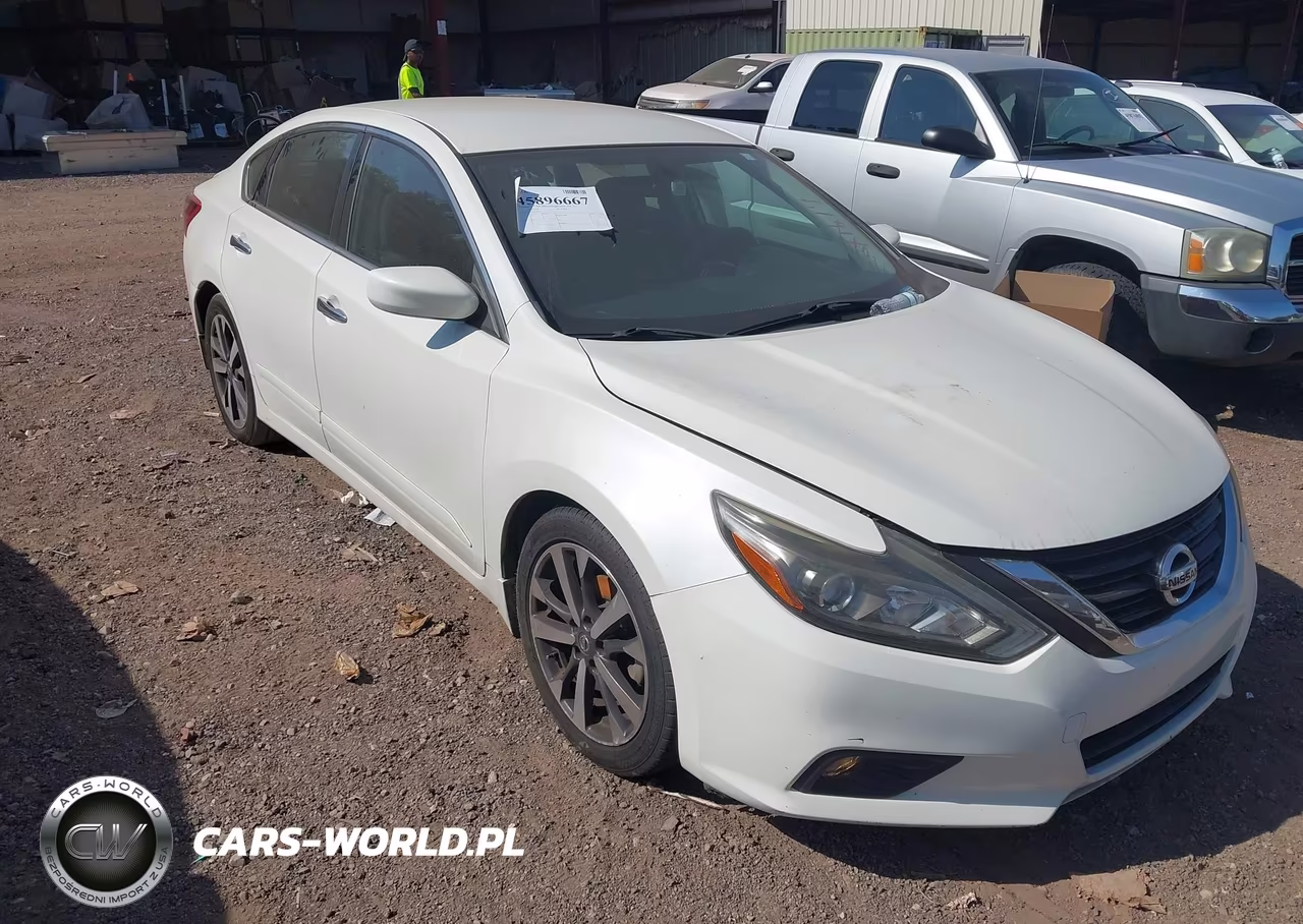 2017 Nissan Altima 2.5 Sr – zdjęcie 1 z 11