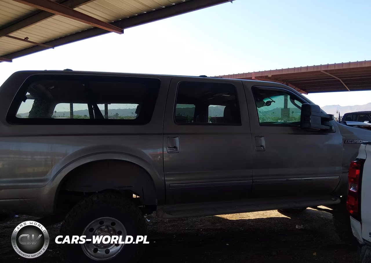 2004 Ford Excursion Limited VIN:1FMSU43PX4ED60720 - 13
