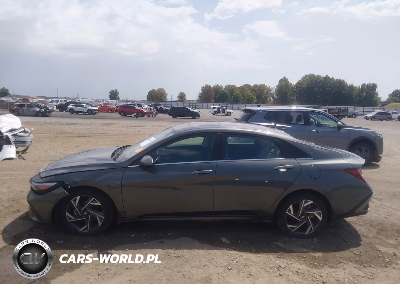 2025 Hyundai Elantra Limited VIN:KMHLP4DG9SU038745 - 14