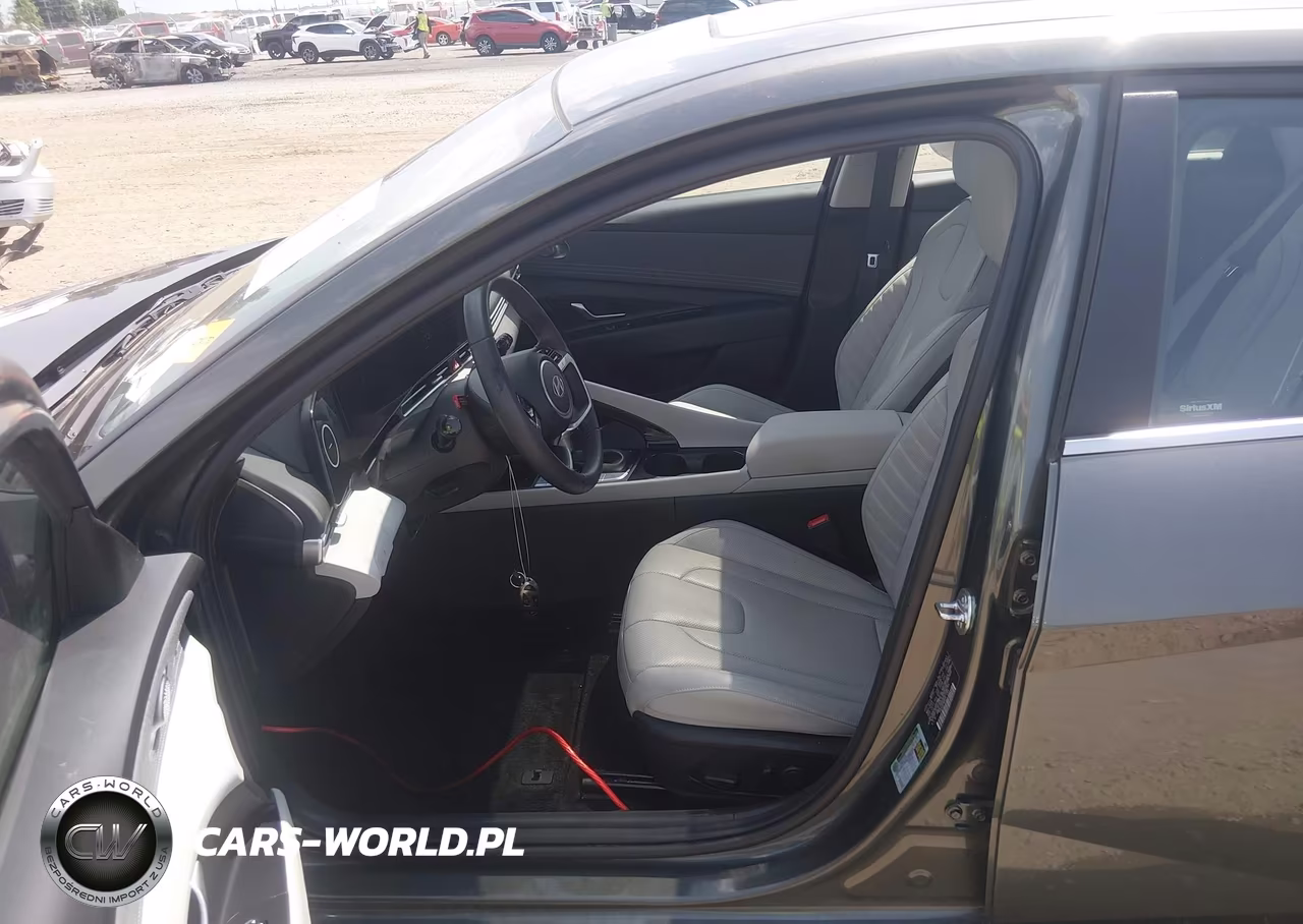 2025 Hyundai Elantra Limited VIN:KMHLP4DG9SU038745 - 17