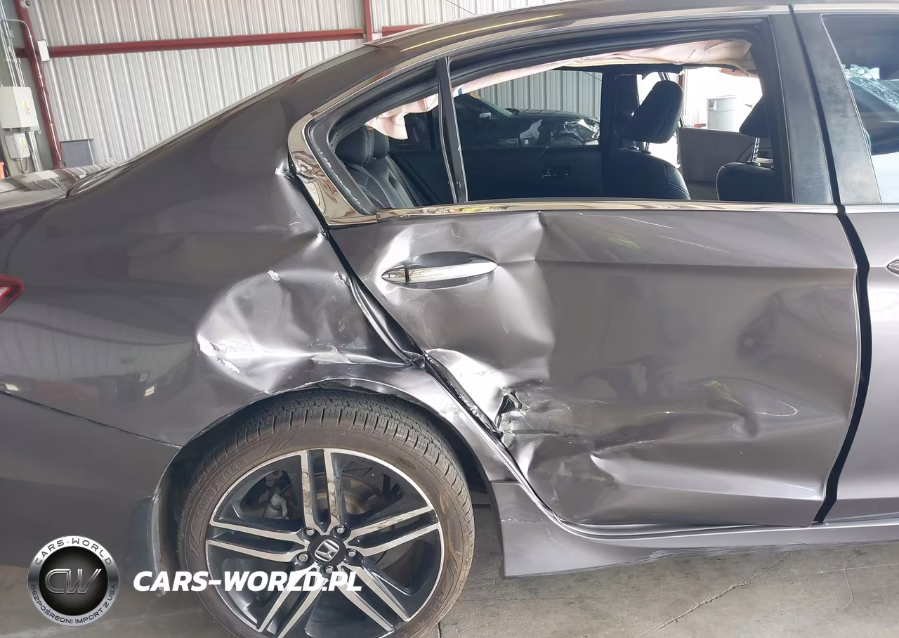 2017 Honda Accord Sport VIN:1HGCR2F51HA295487 - 6
