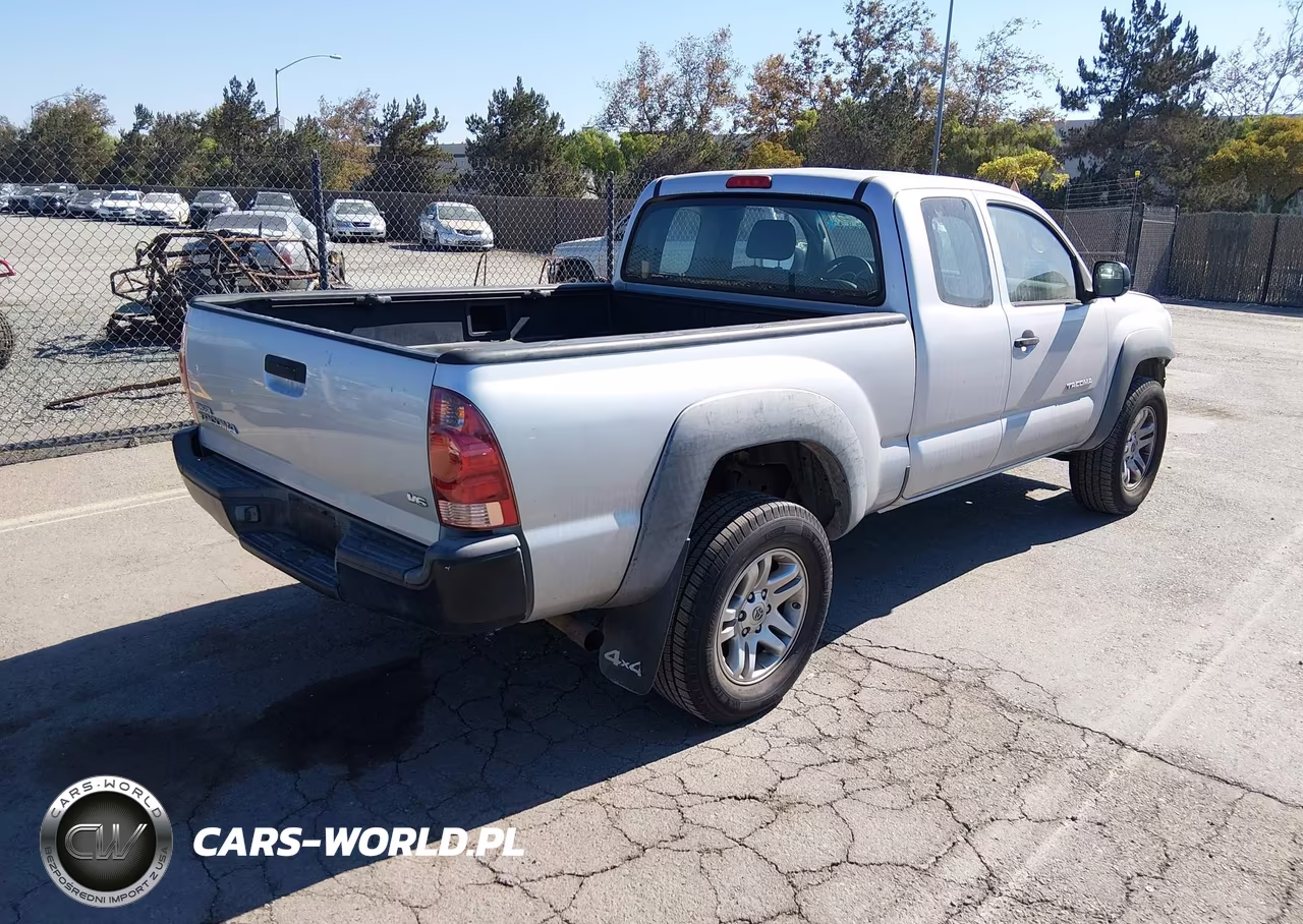 2007 Toyota Tacoma Base V6 VIN:5TEUU42N27Z352738 - 4