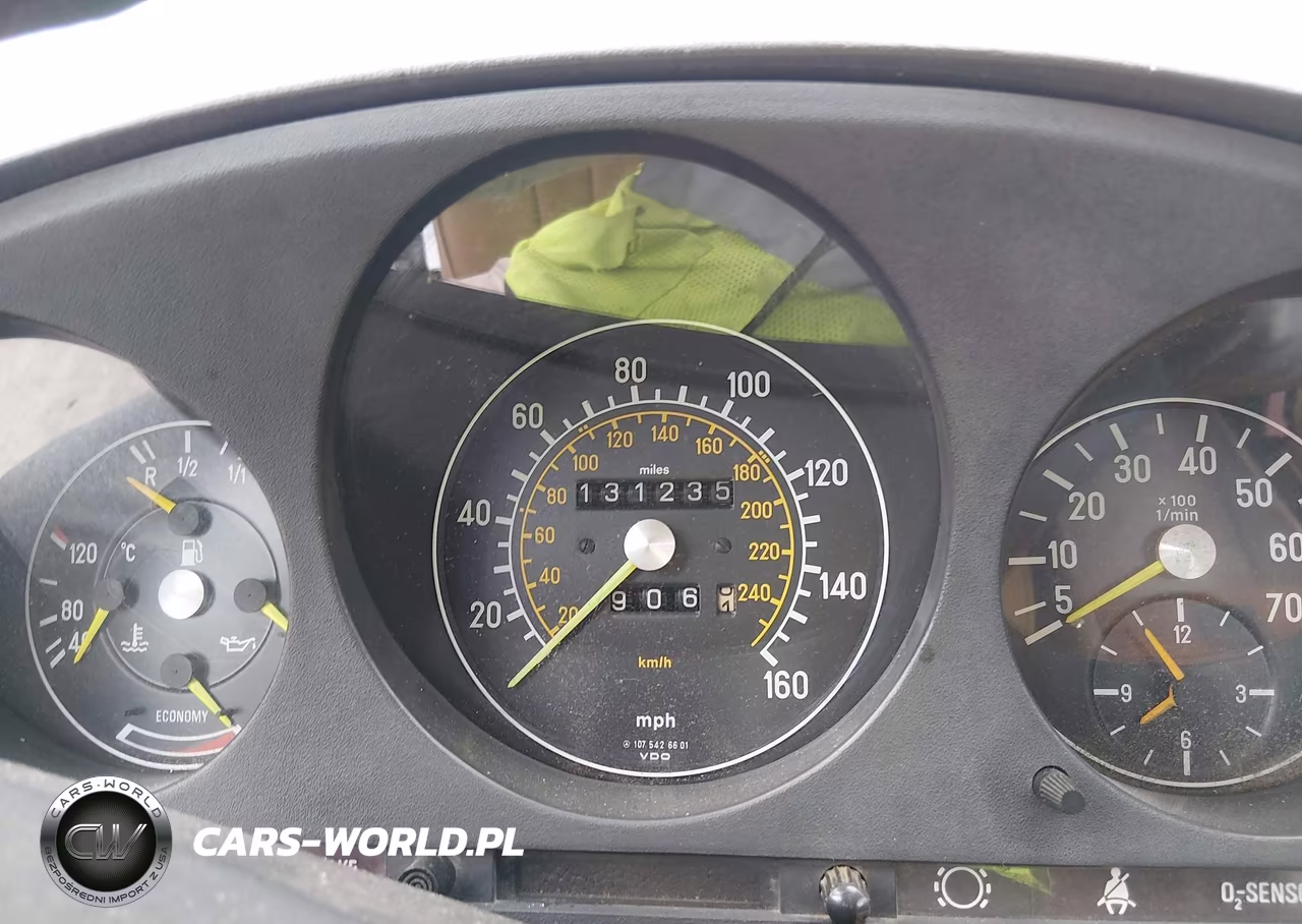 1983 Mercedes-Benz 380 Sl VIN:WDBBA45A6DB020101 - 7