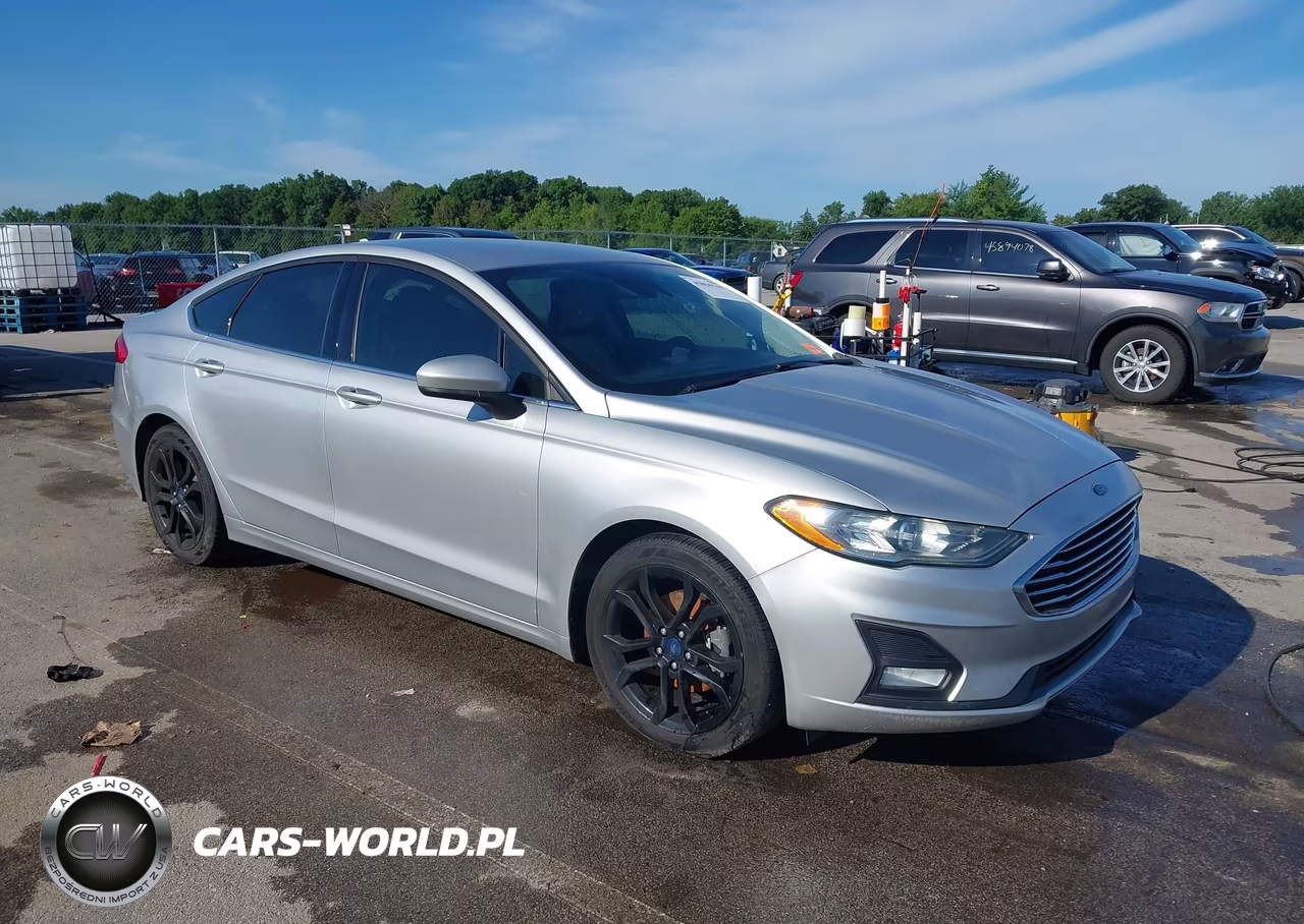 2019 Ford Fusion Se – zdjęcie 1 z 12