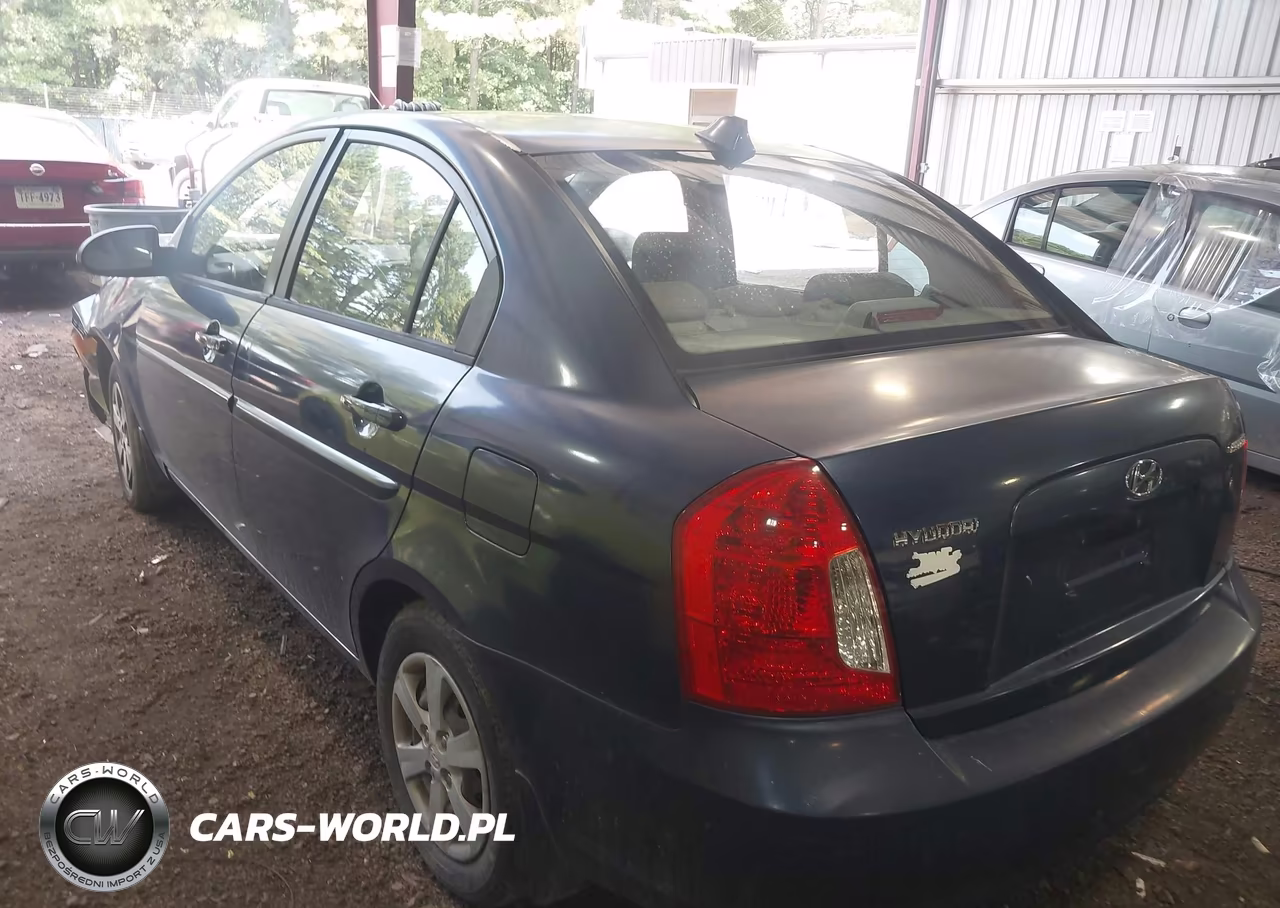 2009 Hyundai Accent Gls VIN:KMHCN46C99U304176 - 3