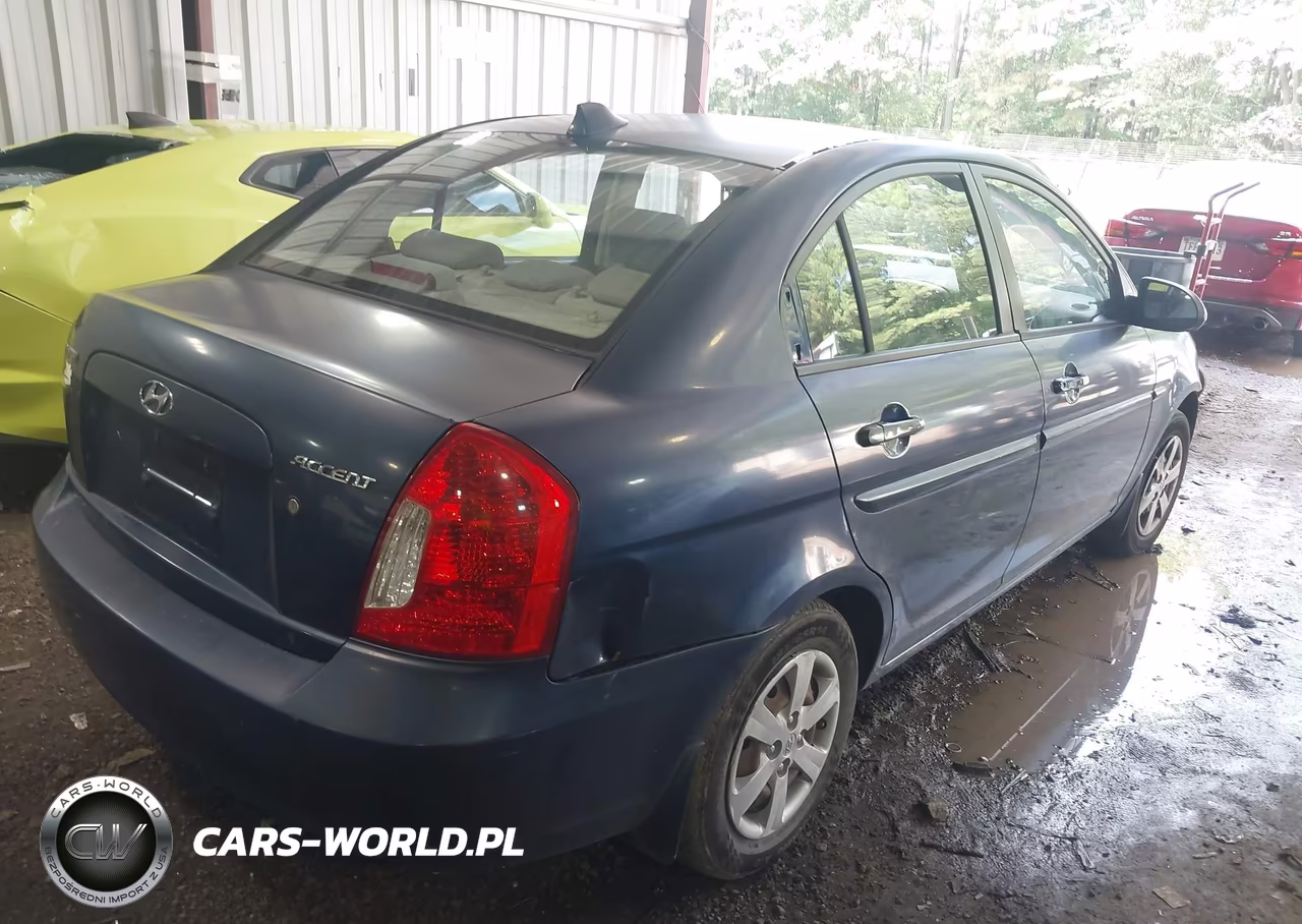 2009 Hyundai Accent Gls VIN:KMHCN46C99U304176 - 4