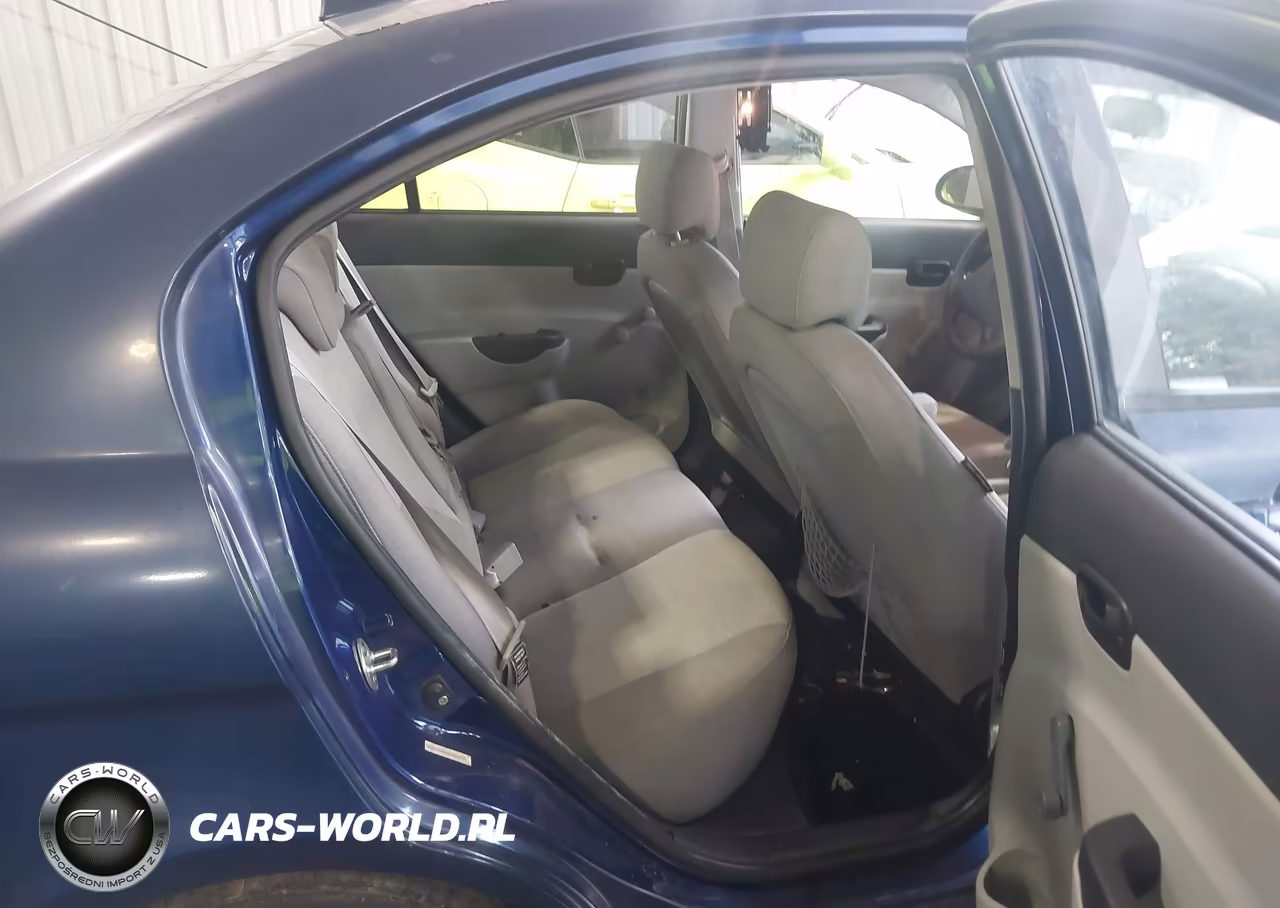 2009 Hyundai Accent Gls VIN:KMHCN46C99U304176 - 8