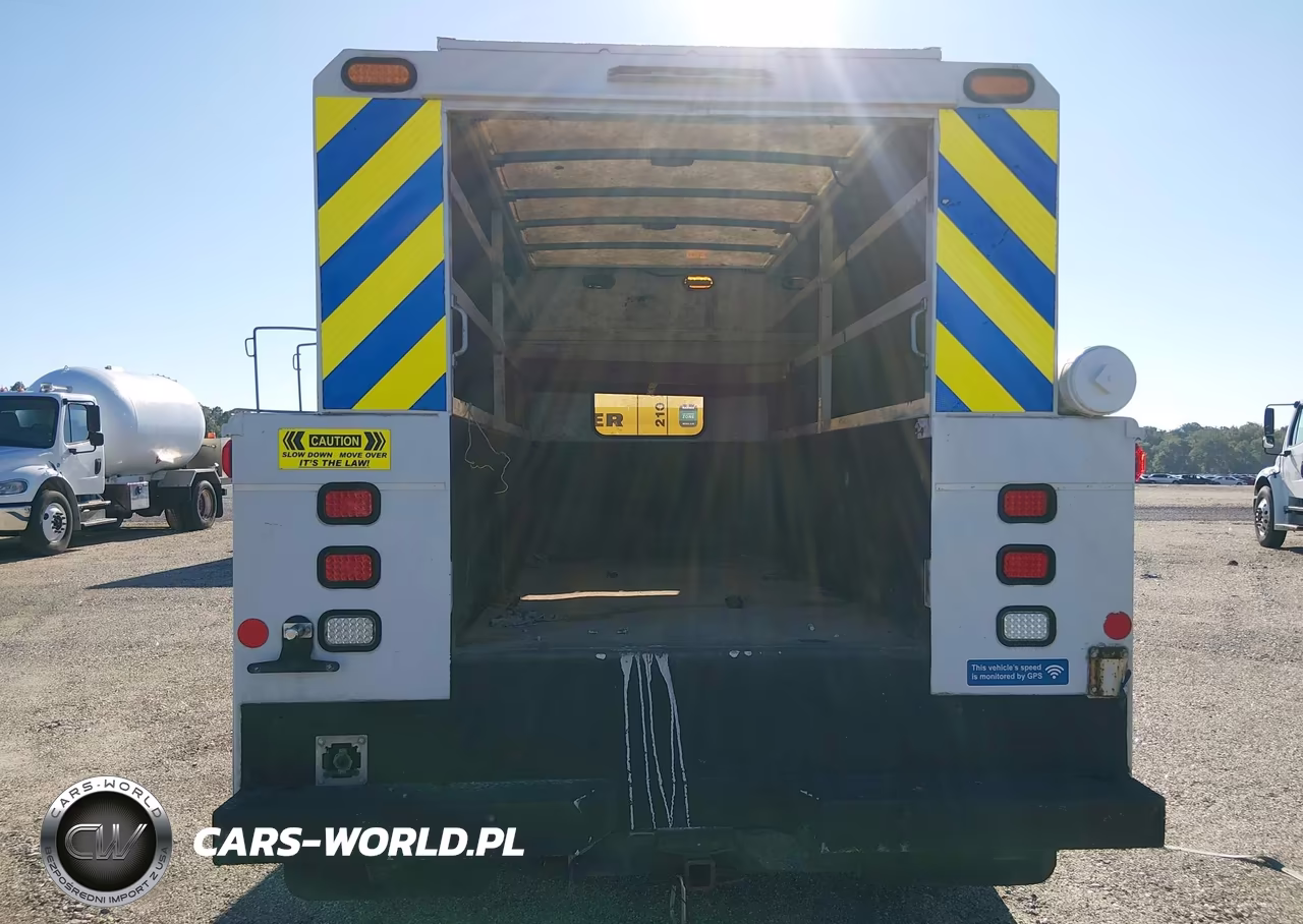2017 Ford F-450 Chassis Xl VIN:1FDUF4GY8HEB22926 - 11