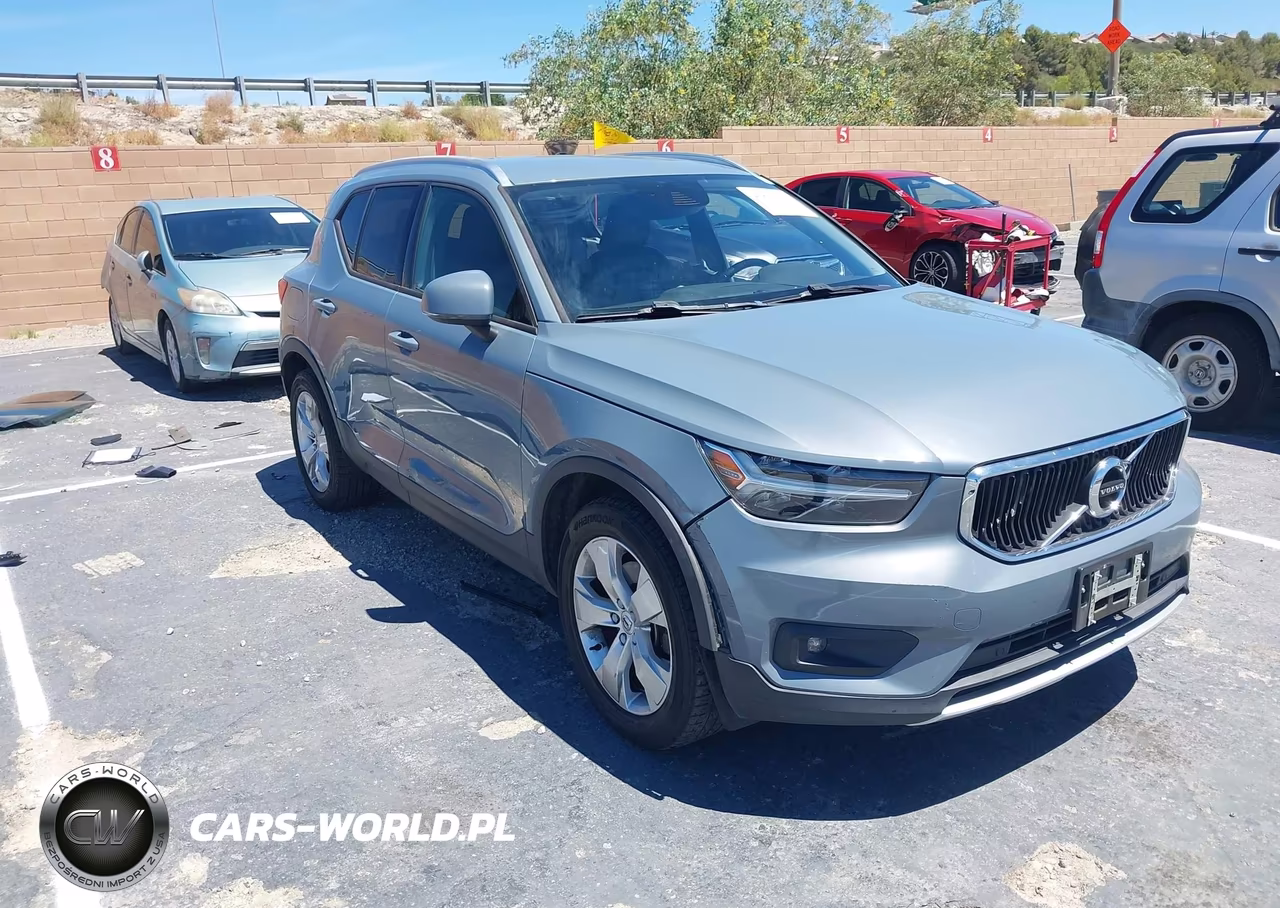 2021 Volvo Xc40 T4 Momentum