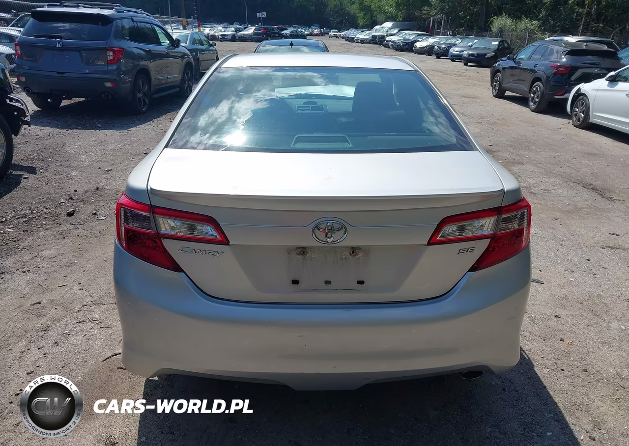 2013 Toyota Camry Se VIN:4T1BF1FKXDU267646 - 16