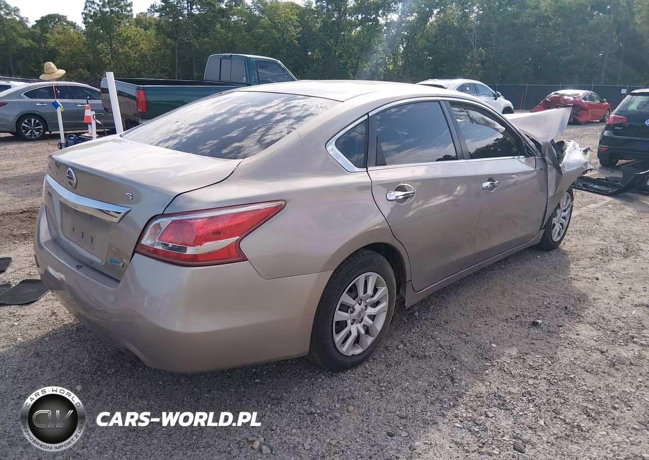 2013 Nissan Altima 2.5 S VIN:1N4AL3AP2DC201465 - 4