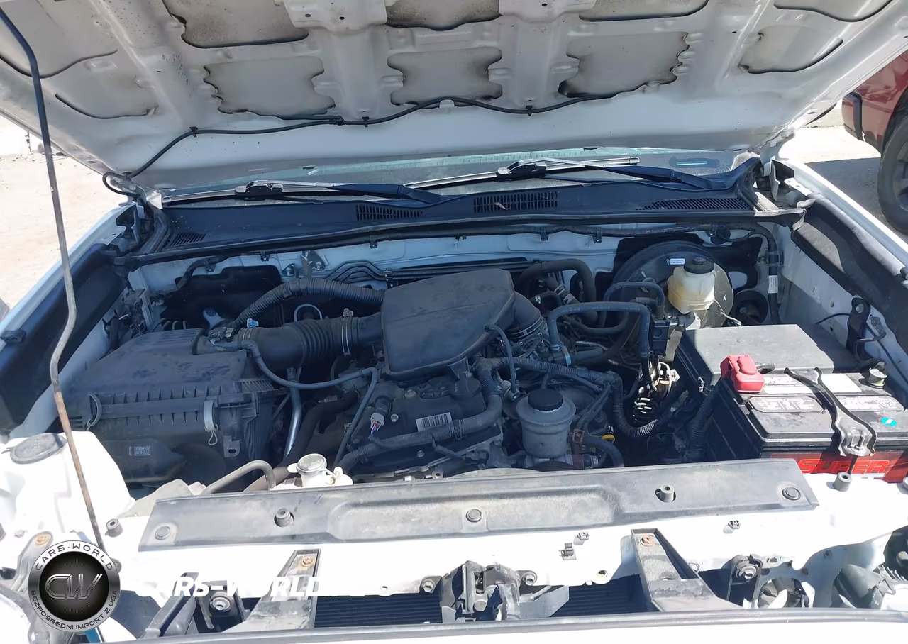 2017 Toyota Tacoma Sr5 VIN:5TFAX5GN6HX084228 - 10
