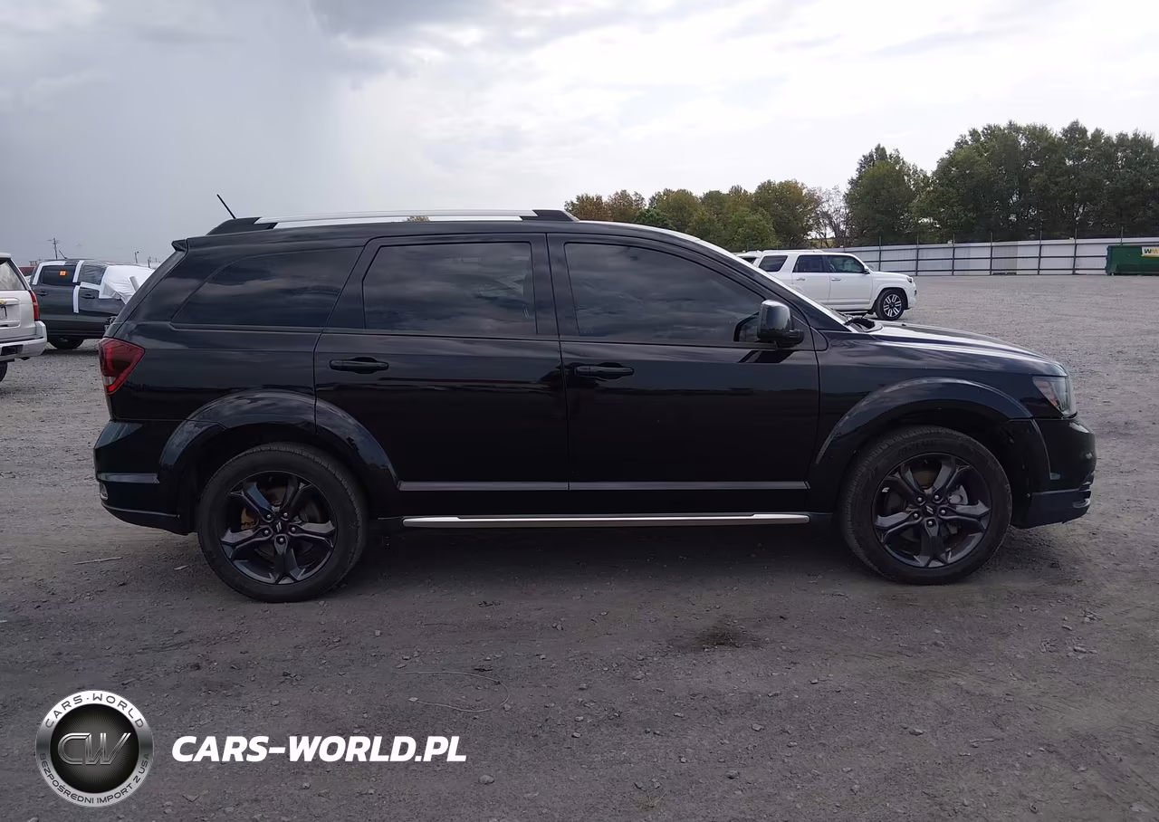2018 Dodge Journey Crossroad VIN:3C4PDCGB1JT275442 - 13