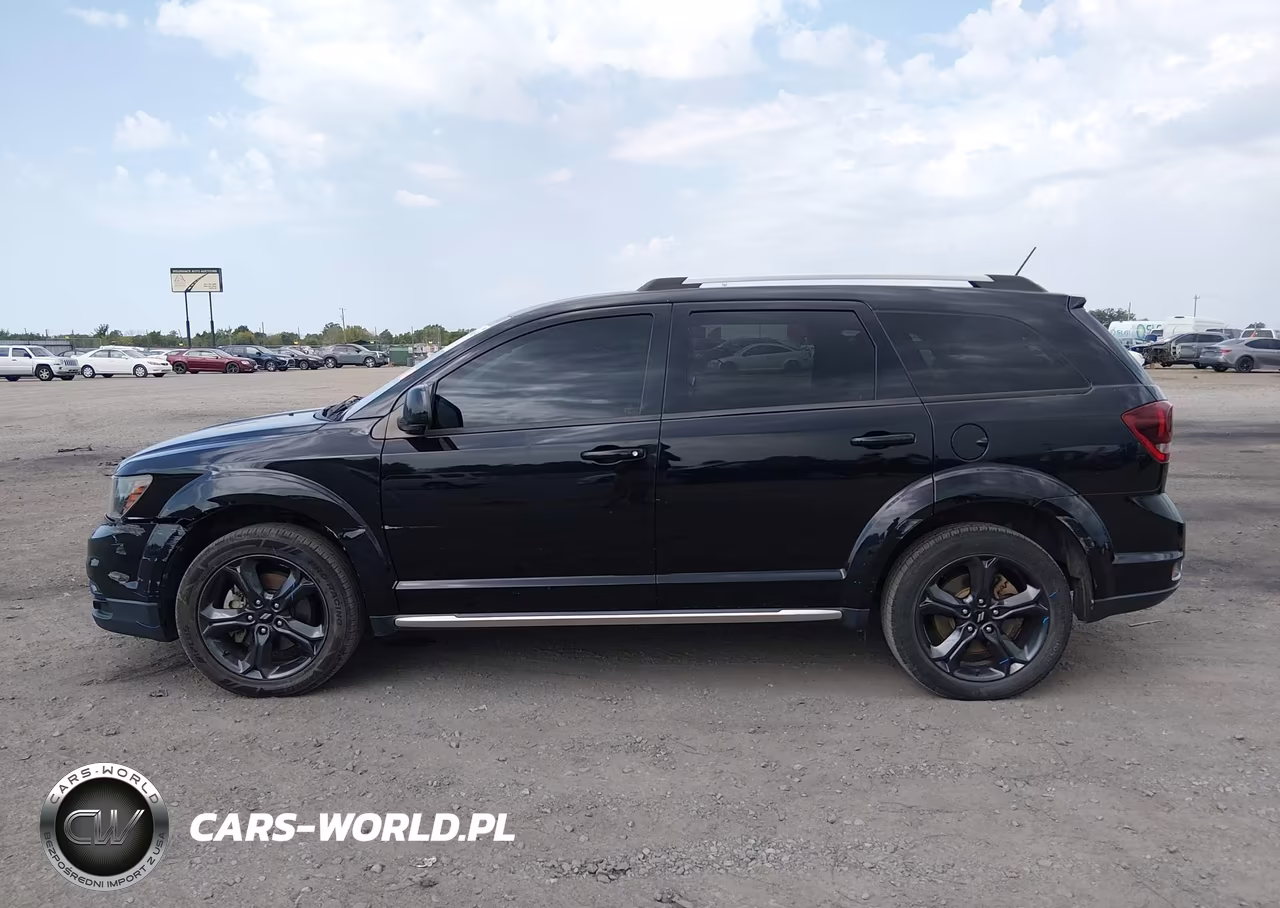 2018 Dodge Journey Crossroad VIN:3C4PDCGB1JT275442 - 14