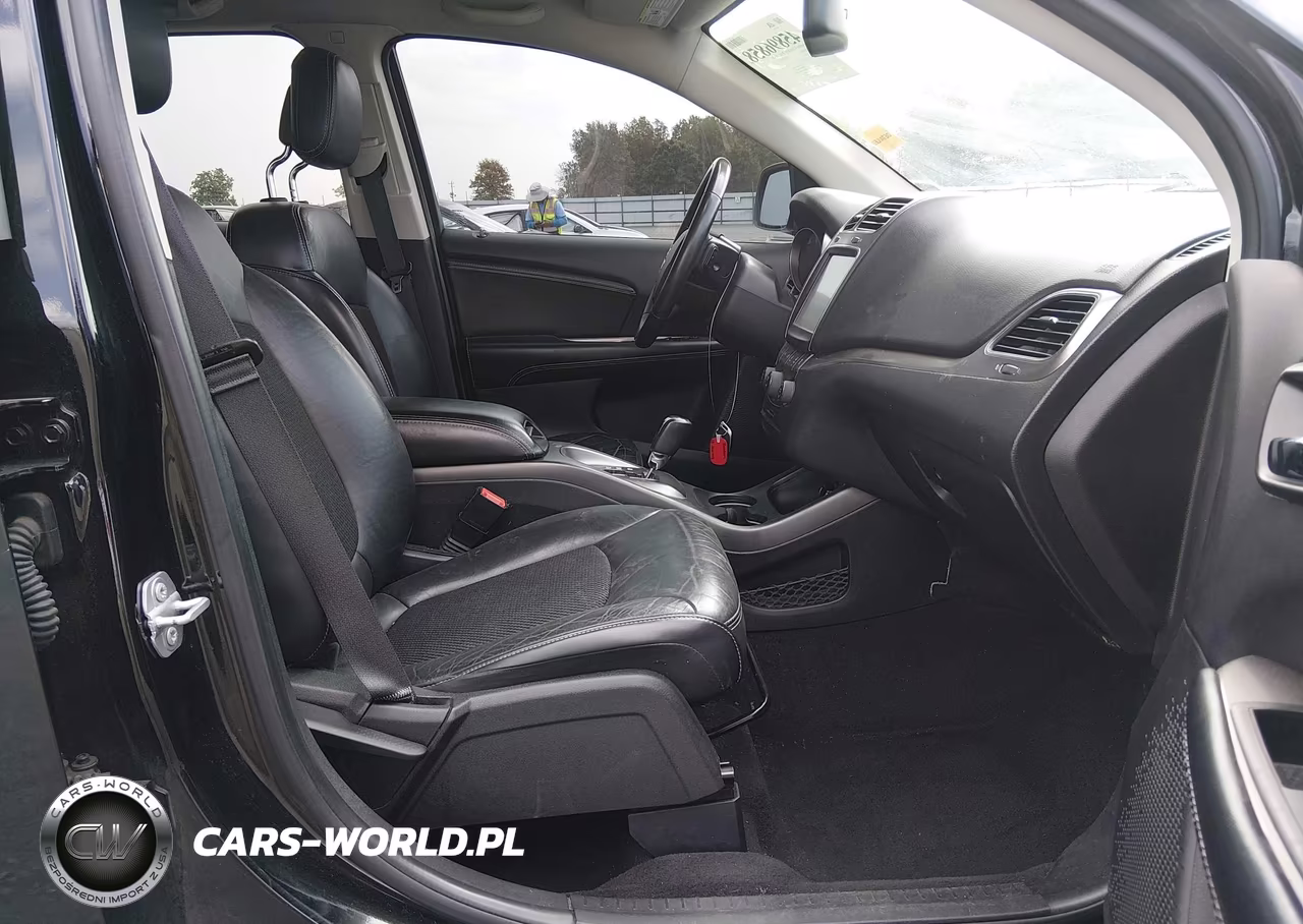 2018 Dodge Journey Crossroad VIN:3C4PDCGB1JT275442 - 5