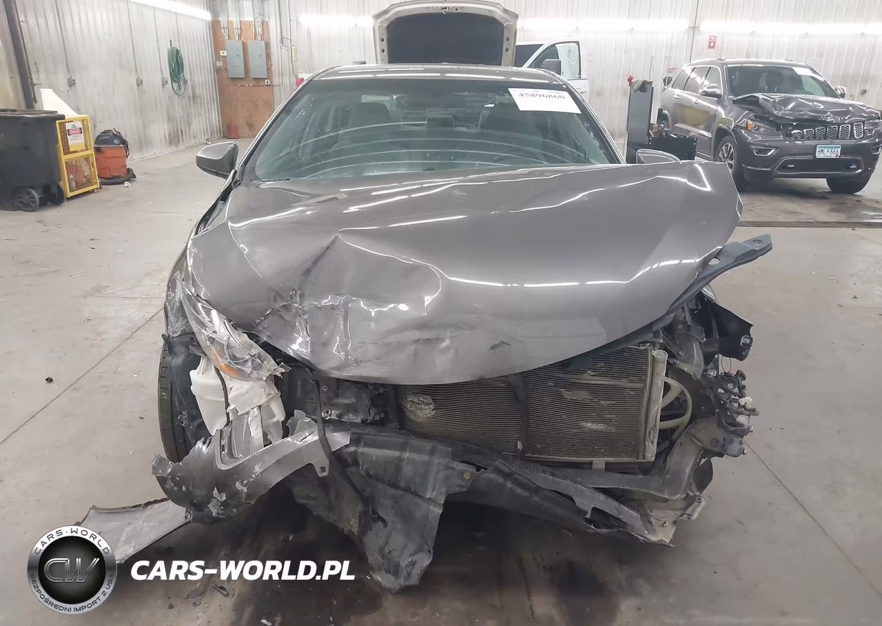 2017 Toyota Camry Le VIN:4T1BF1FK6HU335186 - 13