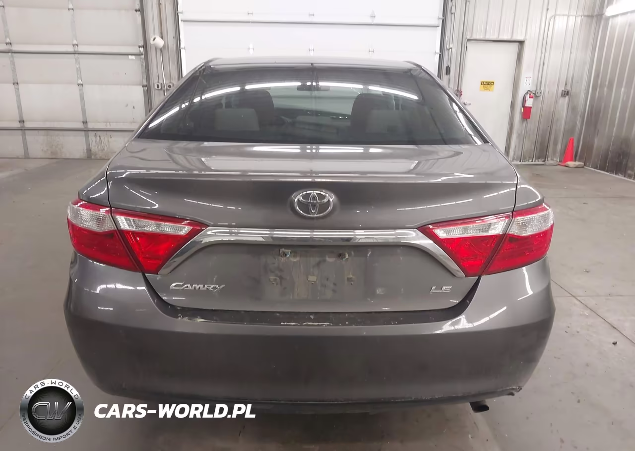 2017 Toyota Camry Le VIN:4T1BF1FK6HU335186 - 17