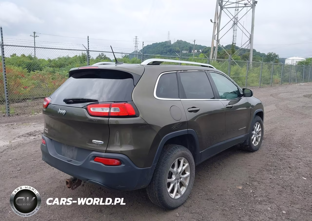 2014 Jeep Cherokee Latitude VIN:1C4PJMCB4EW320524 - 4