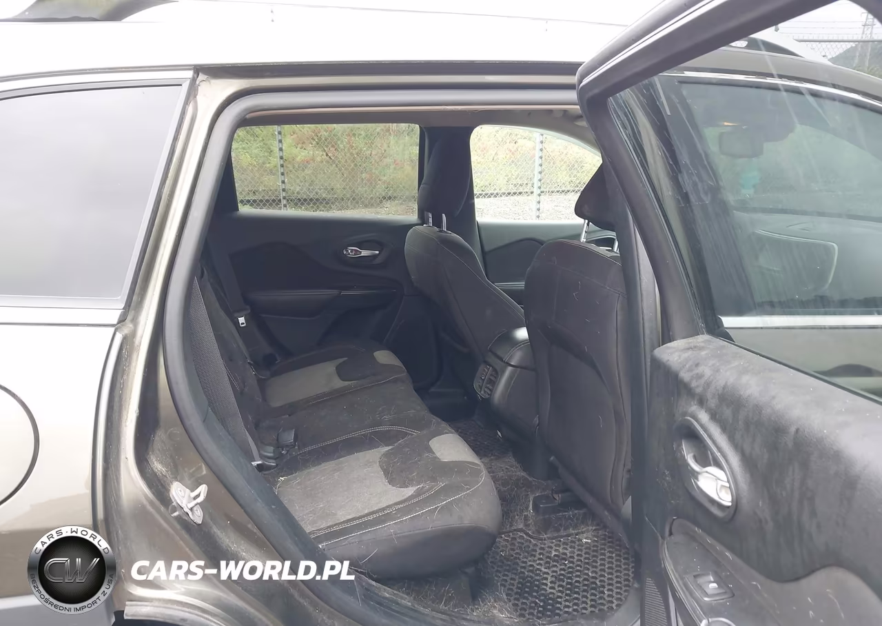 2014 Jeep Cherokee Latitude VIN:1C4PJMCB4EW320524 - 8