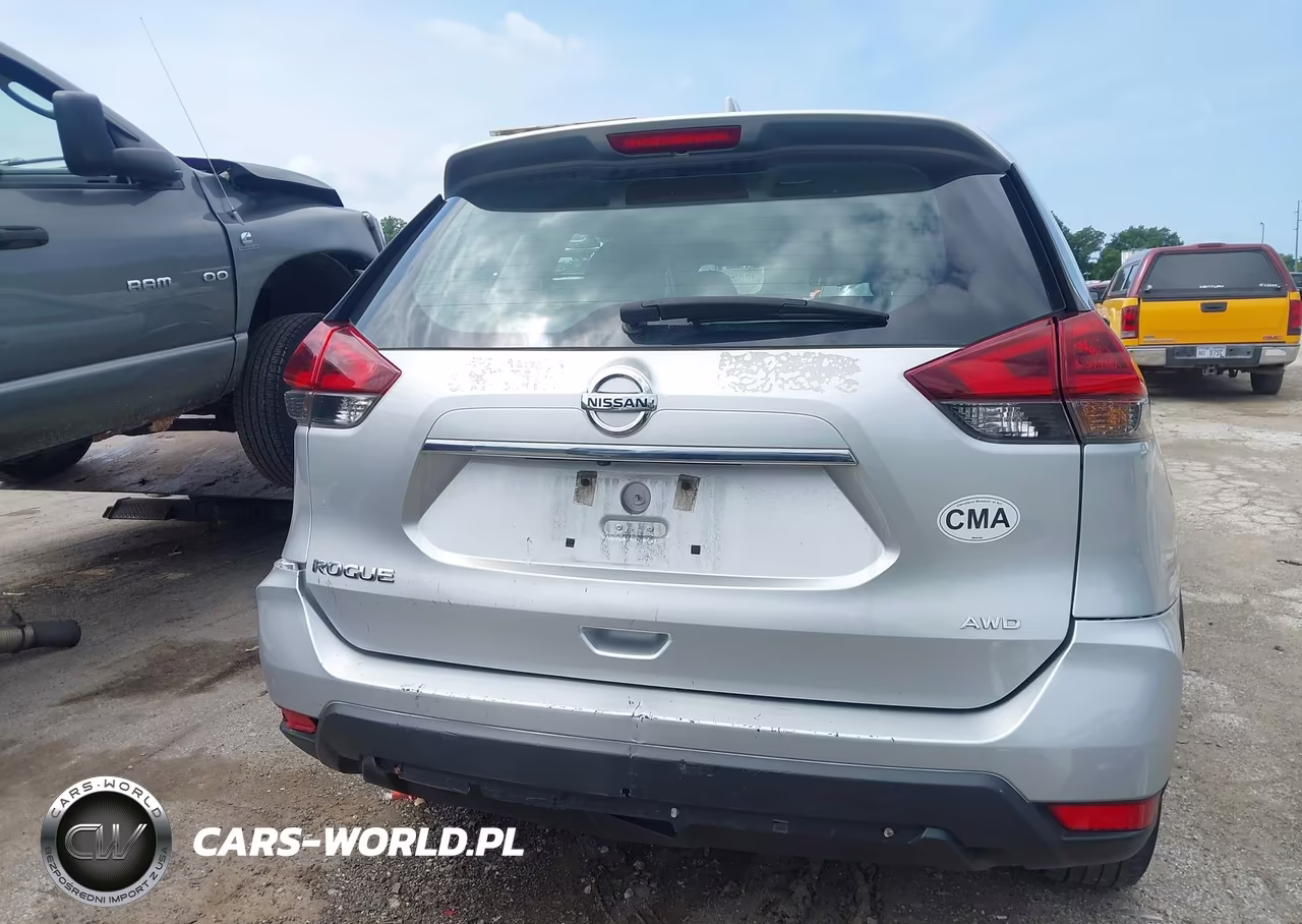 2019 Nissan Rogue S VIN:5N1AT2MV7KC748271 - 17