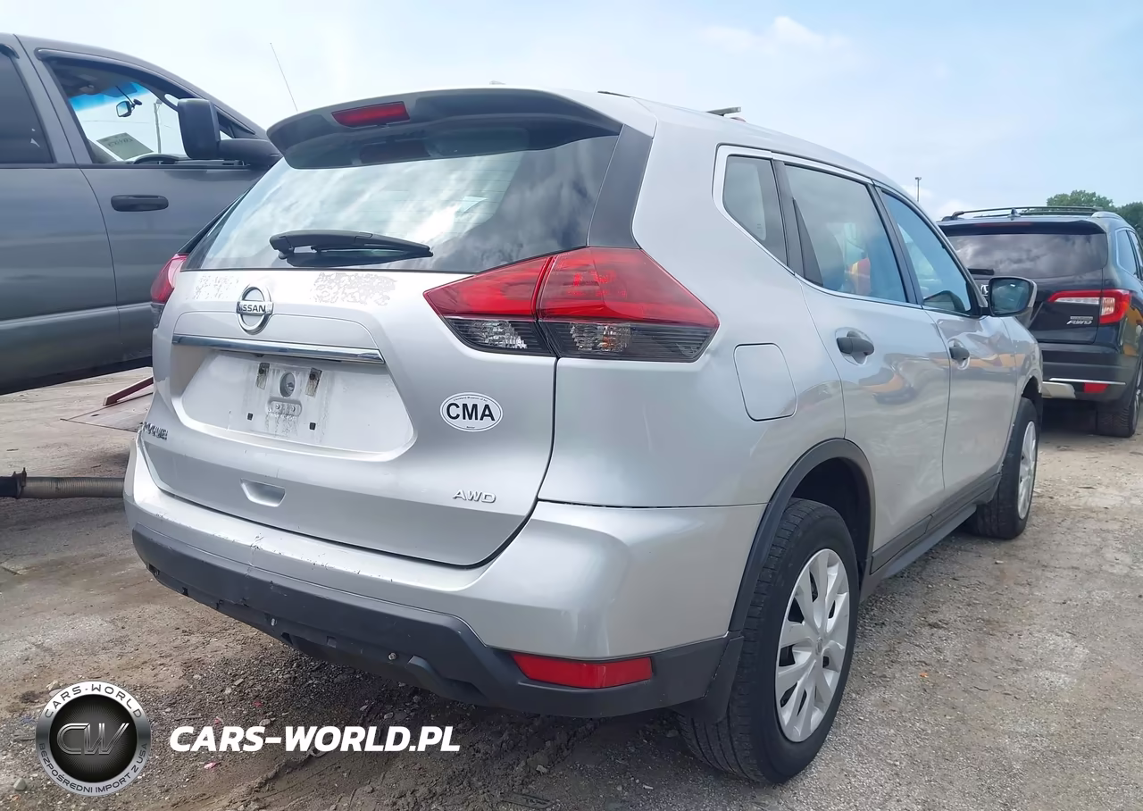 2019 Nissan Rogue S VIN:5N1AT2MV7KC748271 - 4