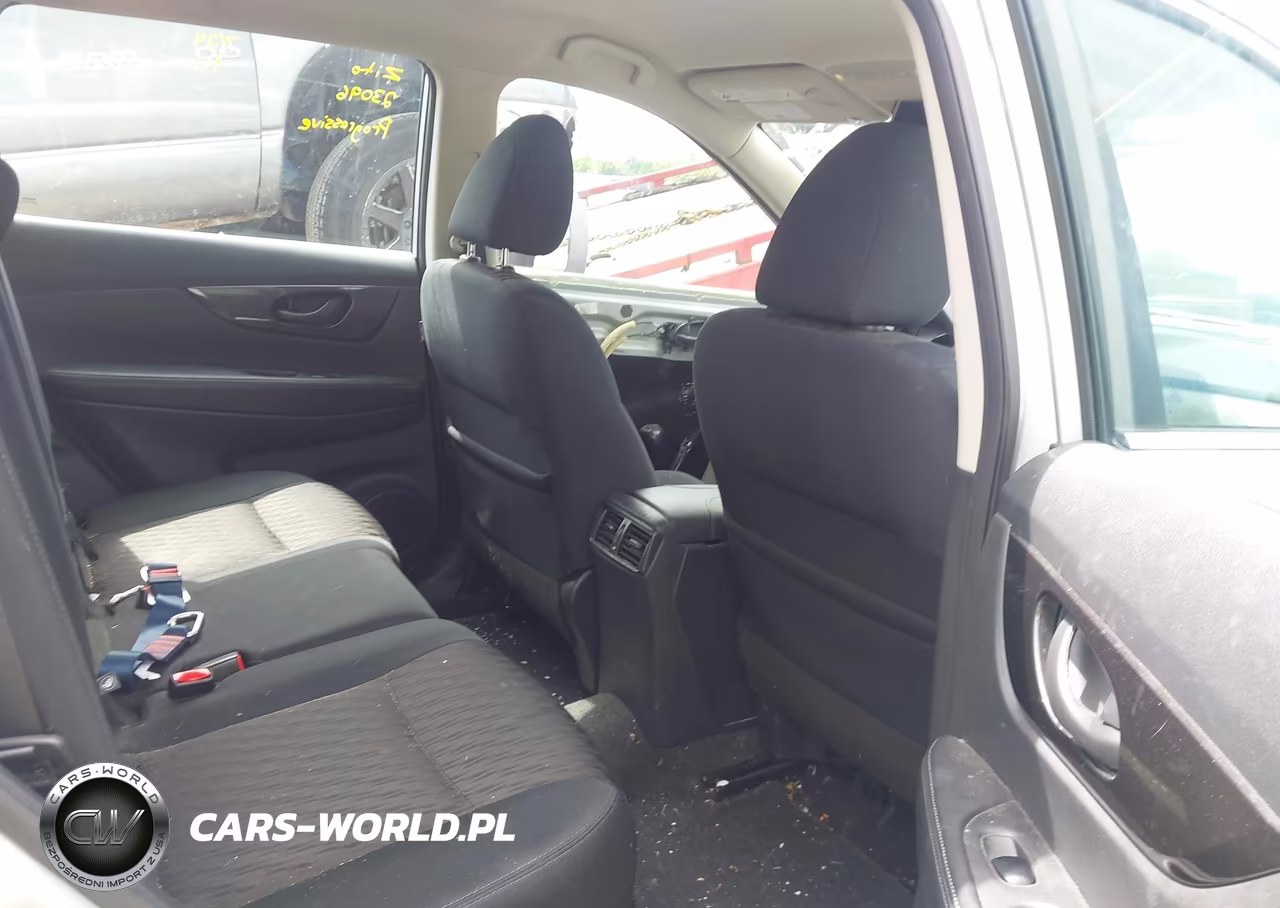 2019 Nissan Rogue S VIN:5N1AT2MV7KC748271 - 8