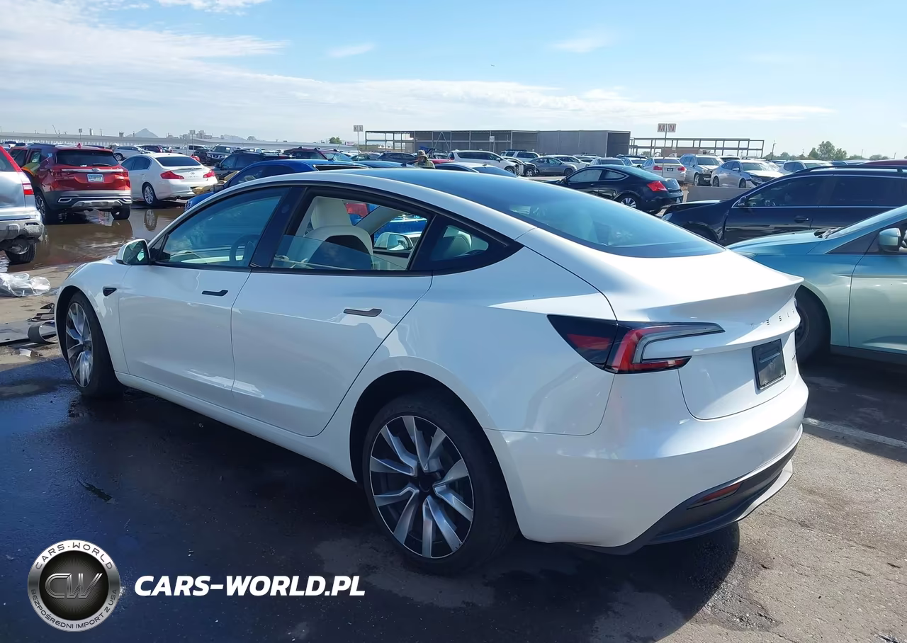 2025 Tesla Model 3 Long Range All-Wheel Drive VIN:5YJ3E1EB2SF952212 - 3