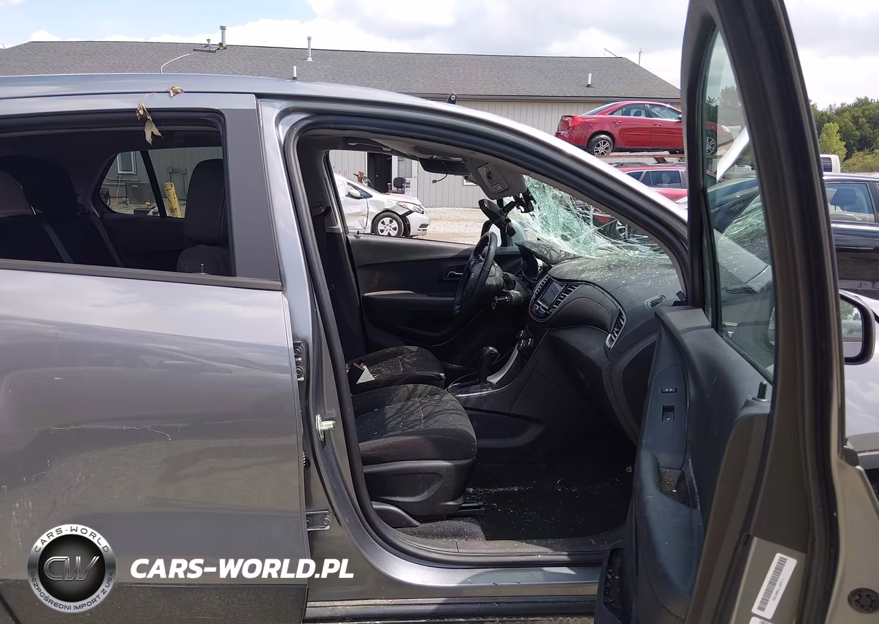 2020 Chevrolet Trax Awd Ls VIN:3GNCJNSBXLL144577 - 5
