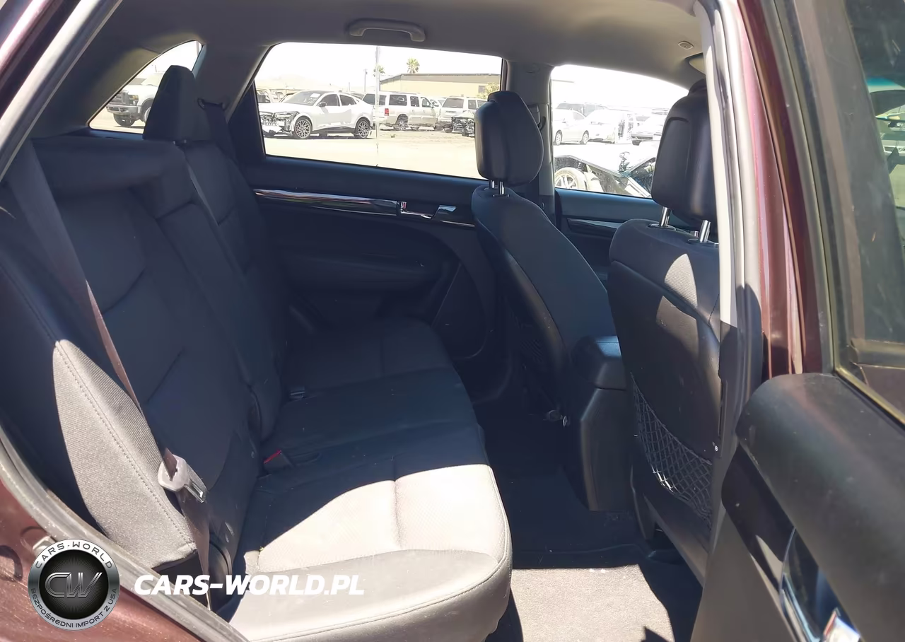2011 Kia Sorento Lx V6 VIN:5XYKT4A26BG164969 - 8