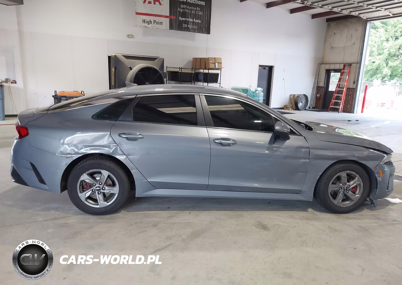 2023 Kia K5 Lxs VIN:5XXG14J28PG188147 - 13