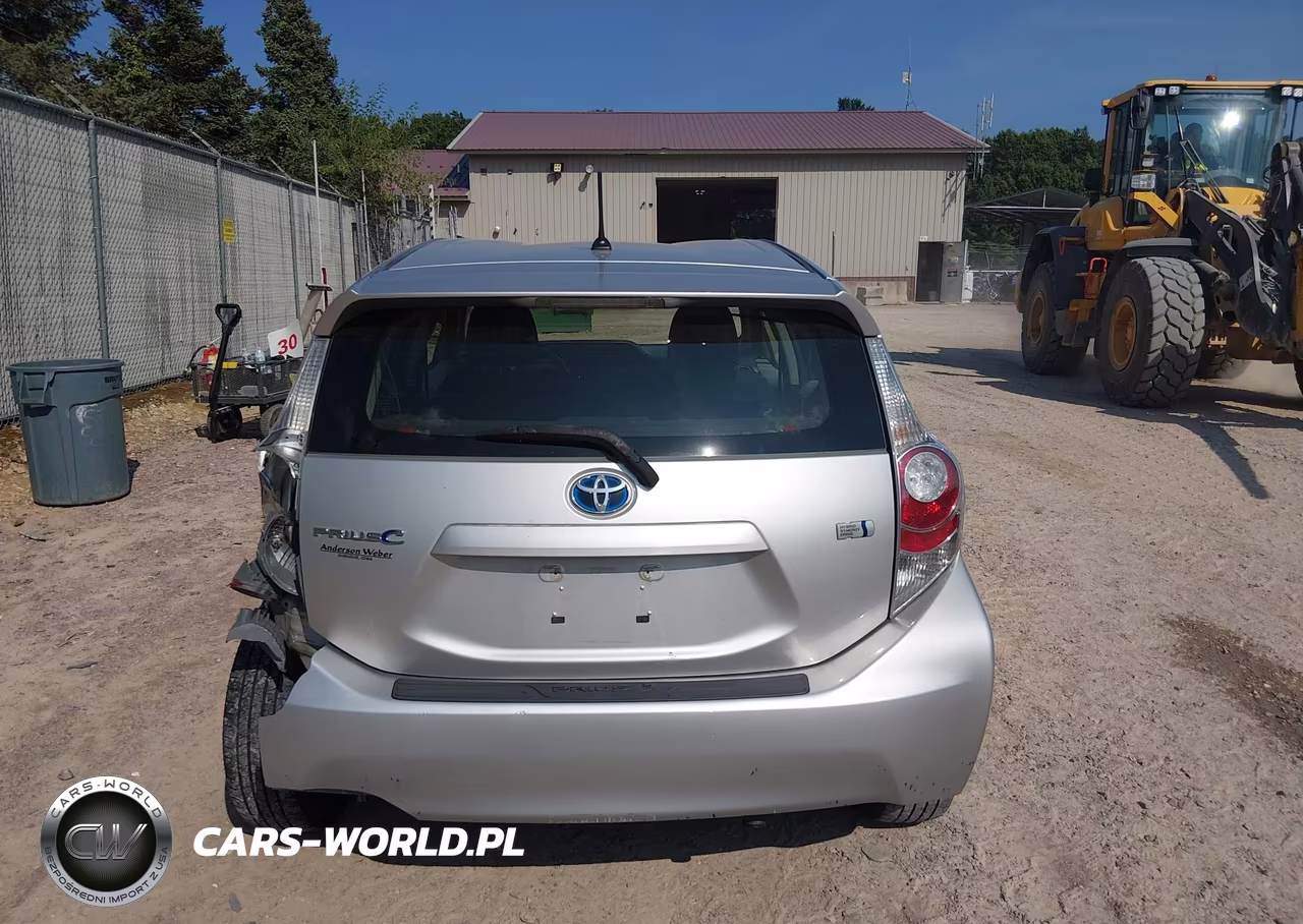2013 Toyota Prius C Two VIN:JTDKDTB34D1532664 - 16