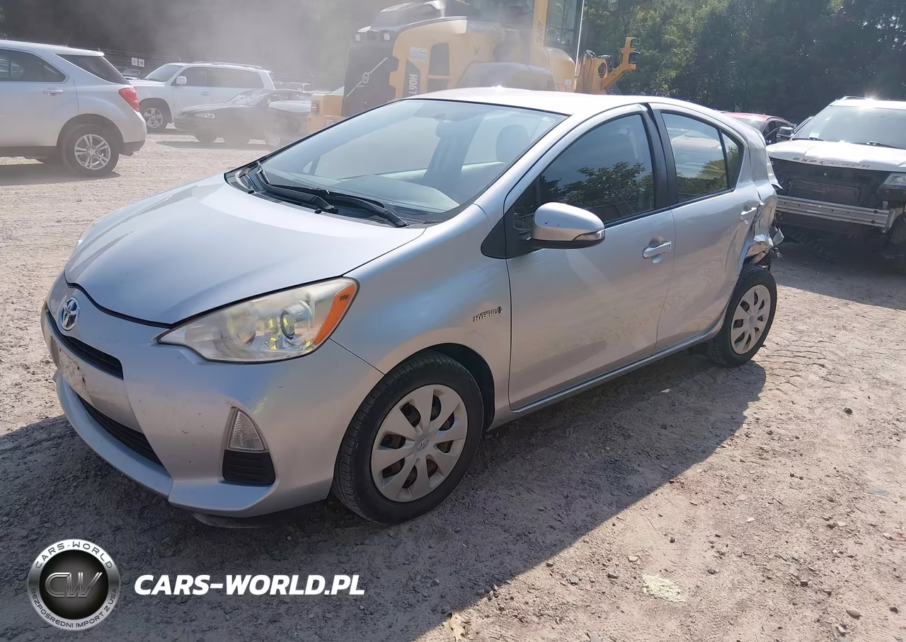 2013 Toyota Prius C Two VIN:JTDKDTB34D1532664 - 2