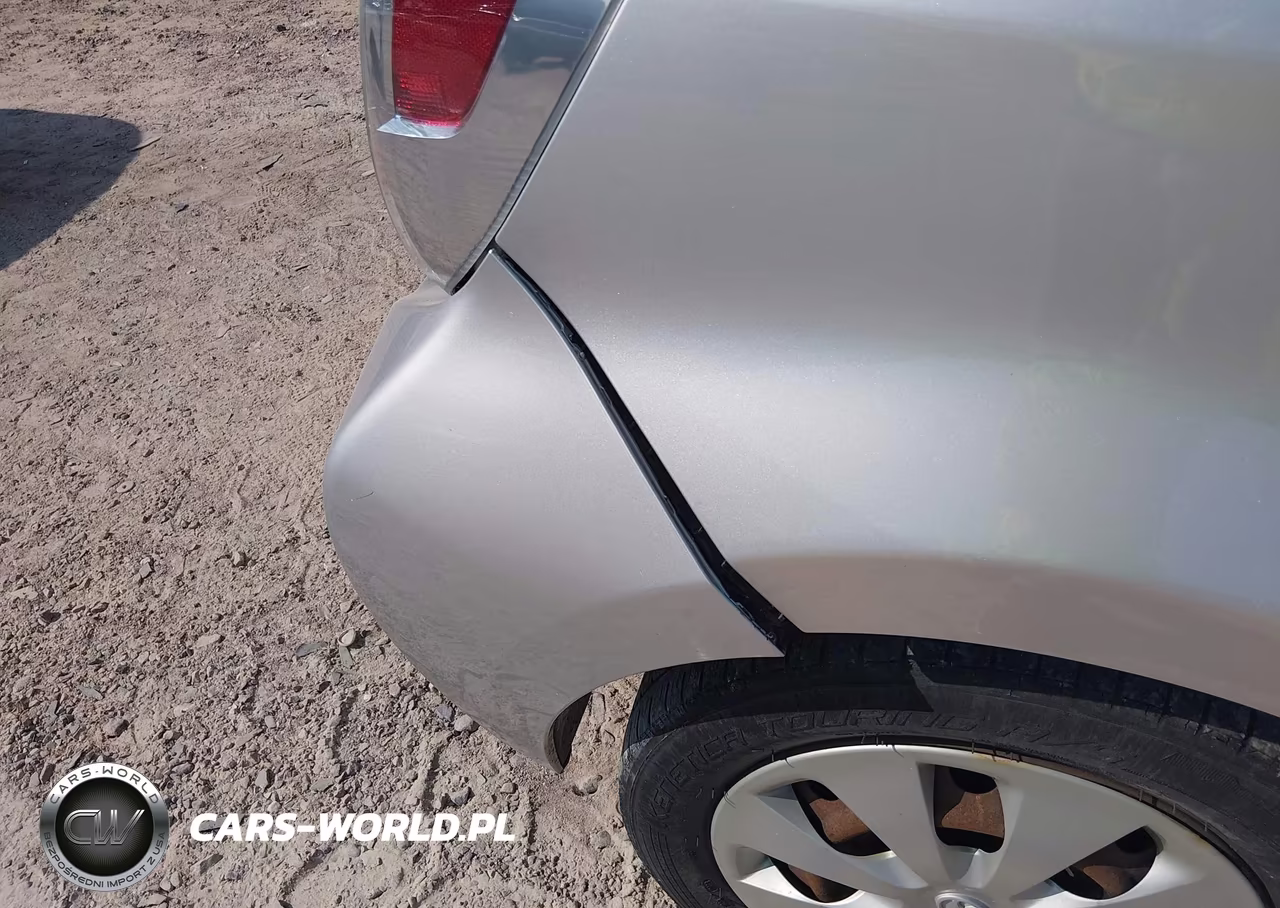 2013 Toyota Prius C Two VIN:JTDKDTB34D1532664 - 20