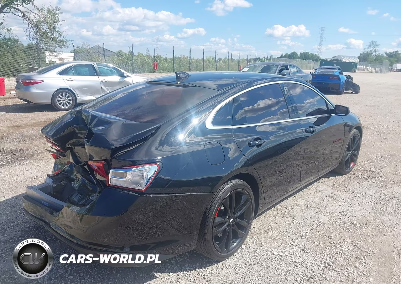 2018 Chevrolet Malibu Lt VIN:1G1ZD5ST2JF268314 - 4