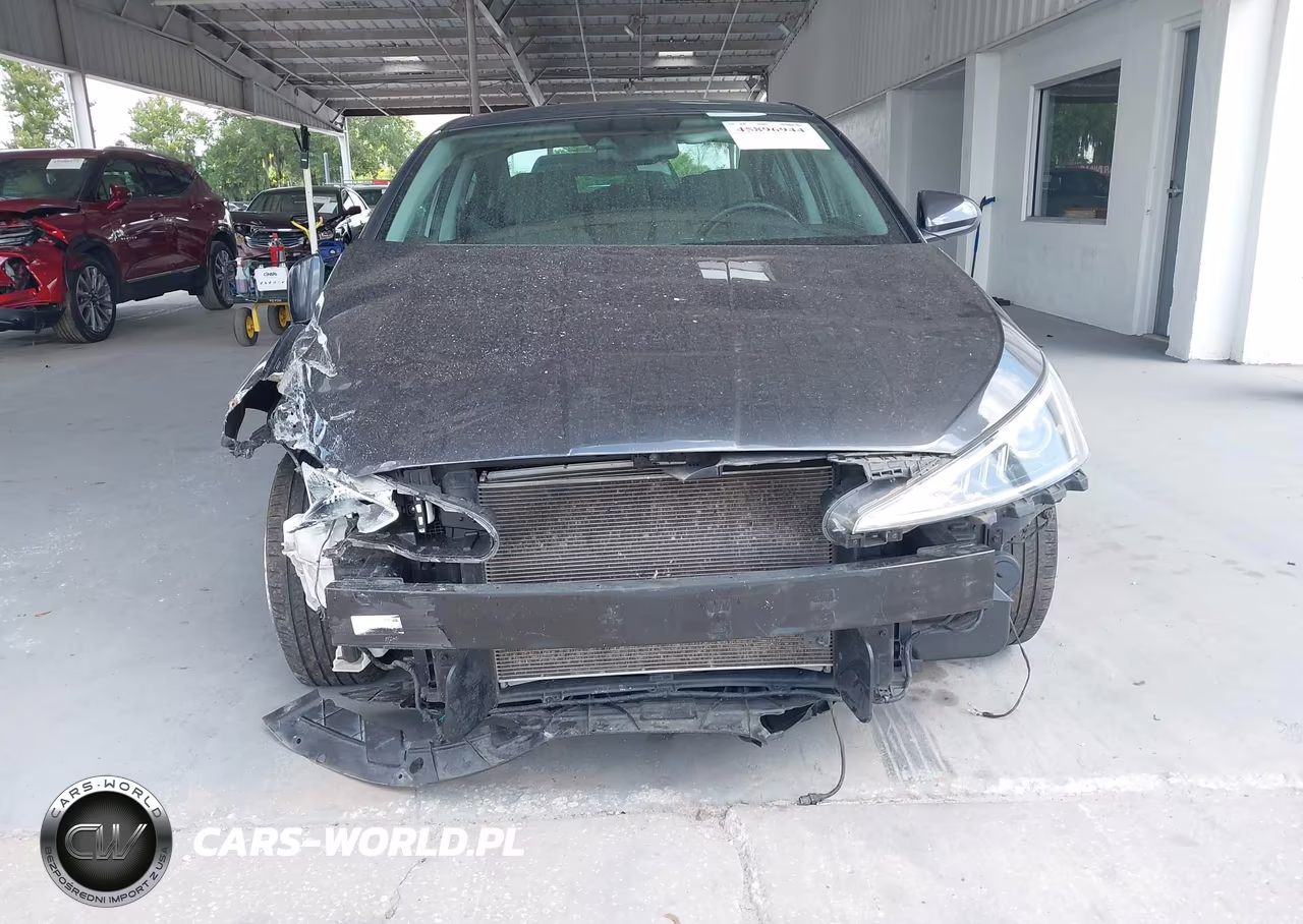 2020 Hyundai Elantra Value Edition VIN:5NPD84LF7LH555214 - 12