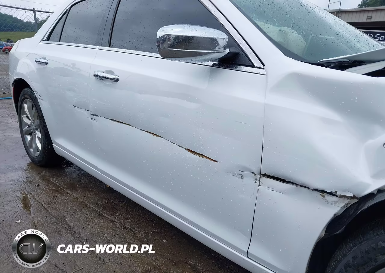 2019 Chrysler 300 Limited Awd VIN:2C3CCAKG7KH569936 - 18