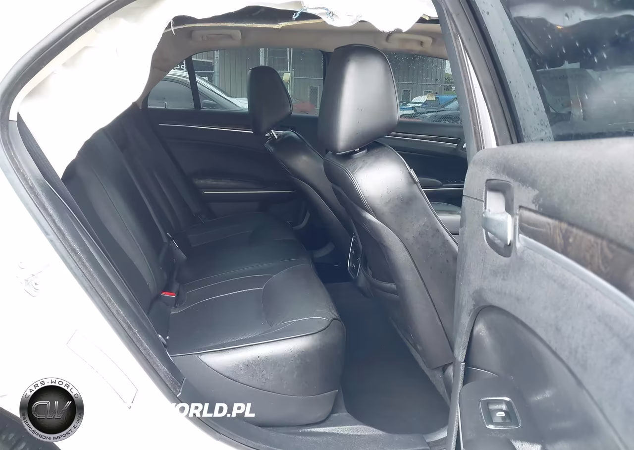 2019 Chrysler 300 Limited Awd VIN:2C3CCAKG7KH569936 - 8