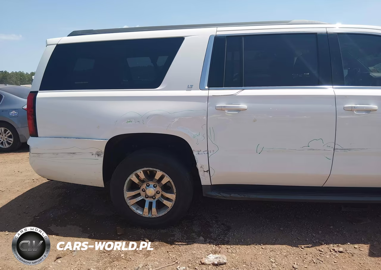 2016 Chevrolet Suburban Lt VIN:1GNSCHKC6GR141254 - 17