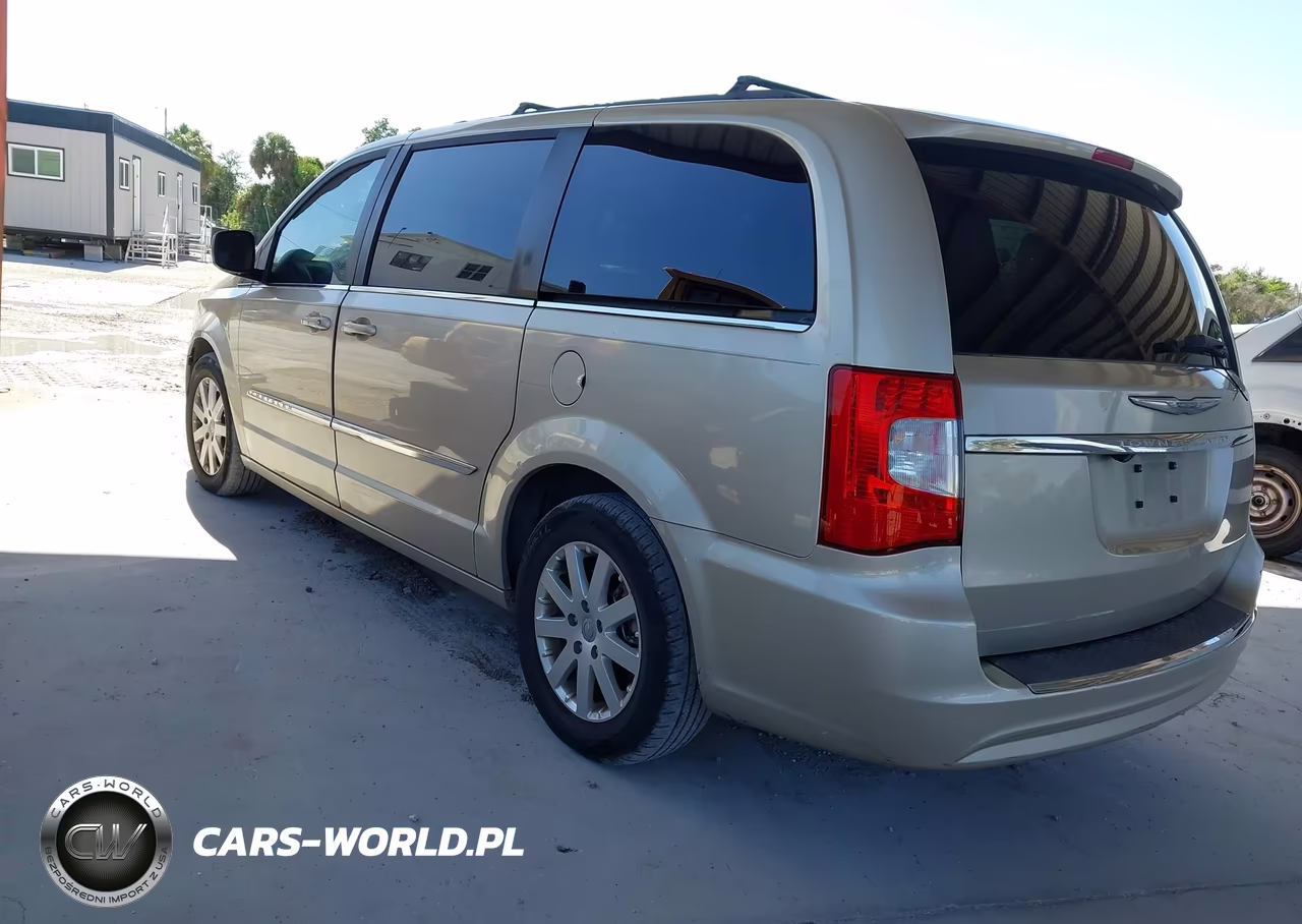 2013 Chrysler Town & Country Touring VIN:2C4RC1BG4DR737499 - 3